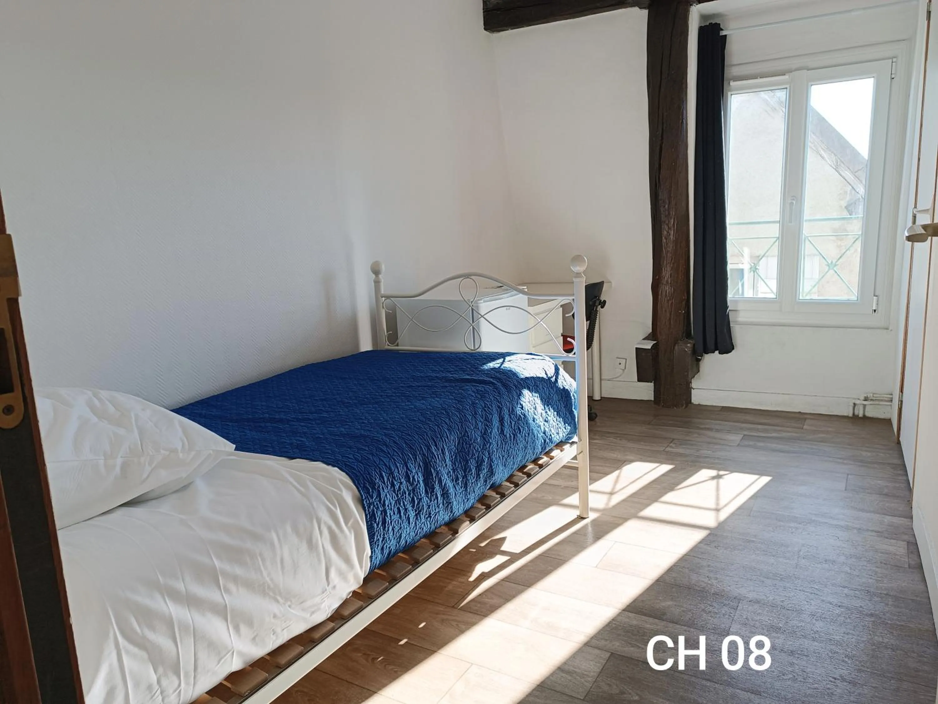 Bed in HOTEL LE FONTENOY
