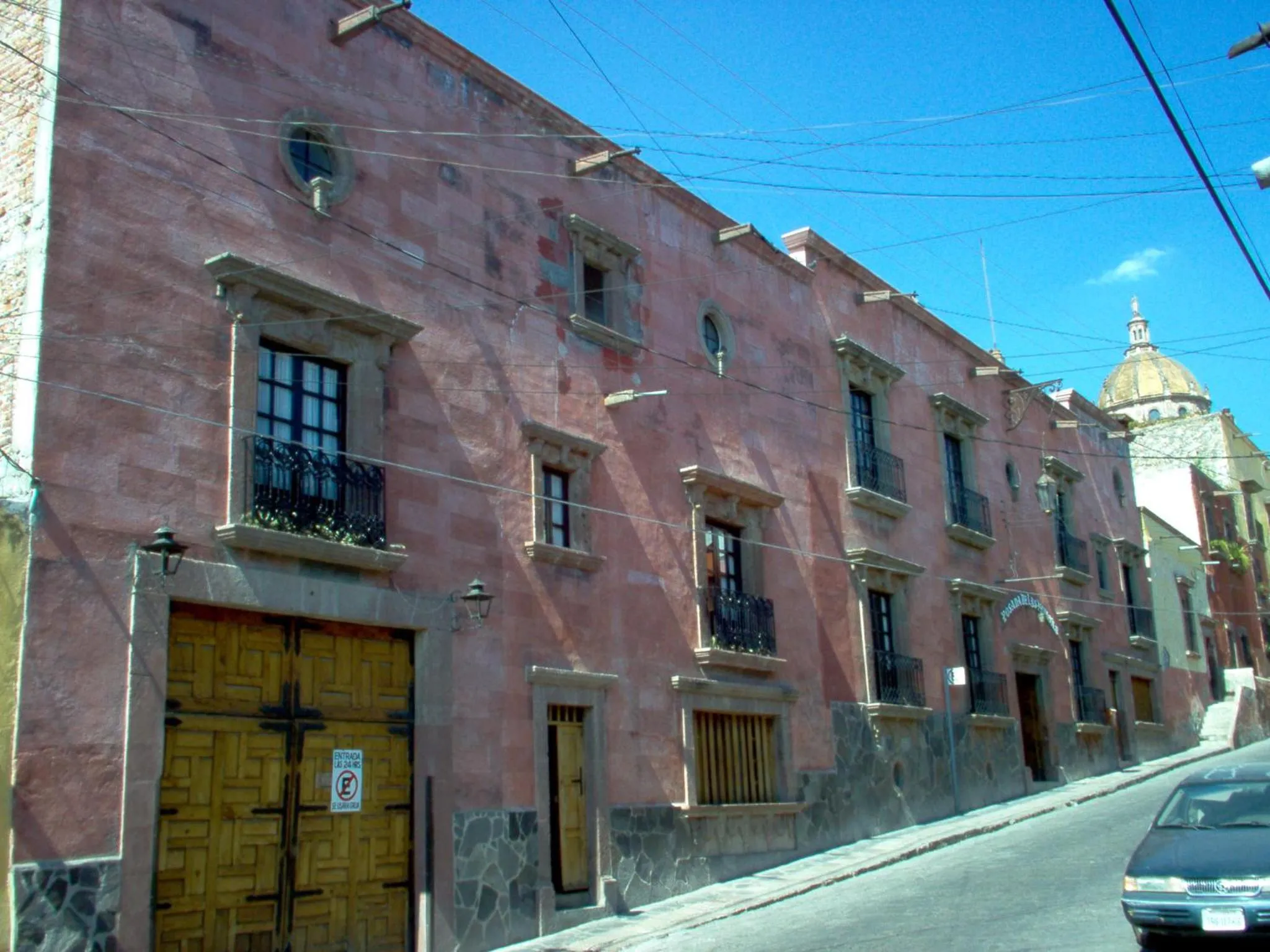 Property building in Posada de las Monjas
