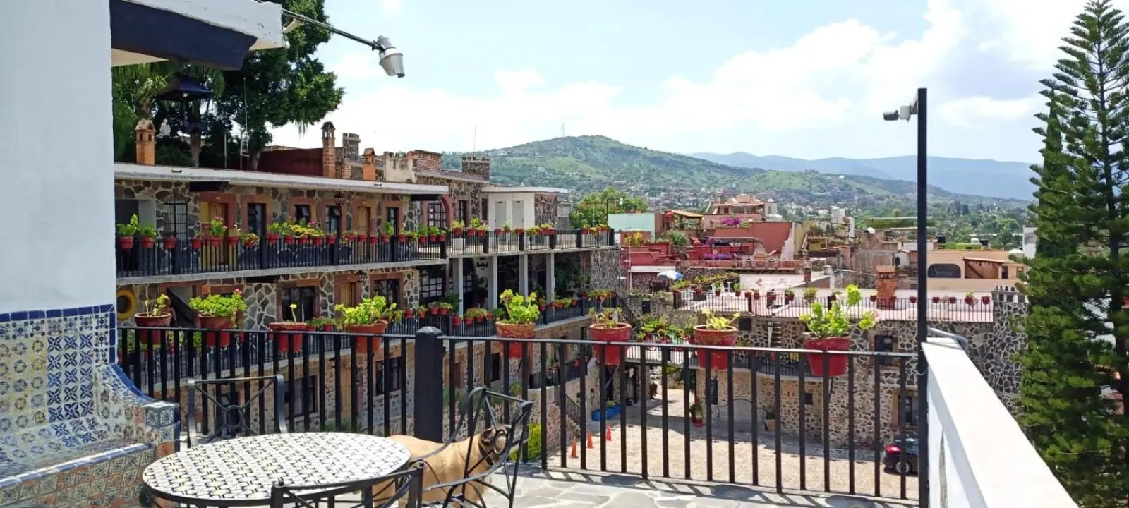 Property building in Posada de las Monjas