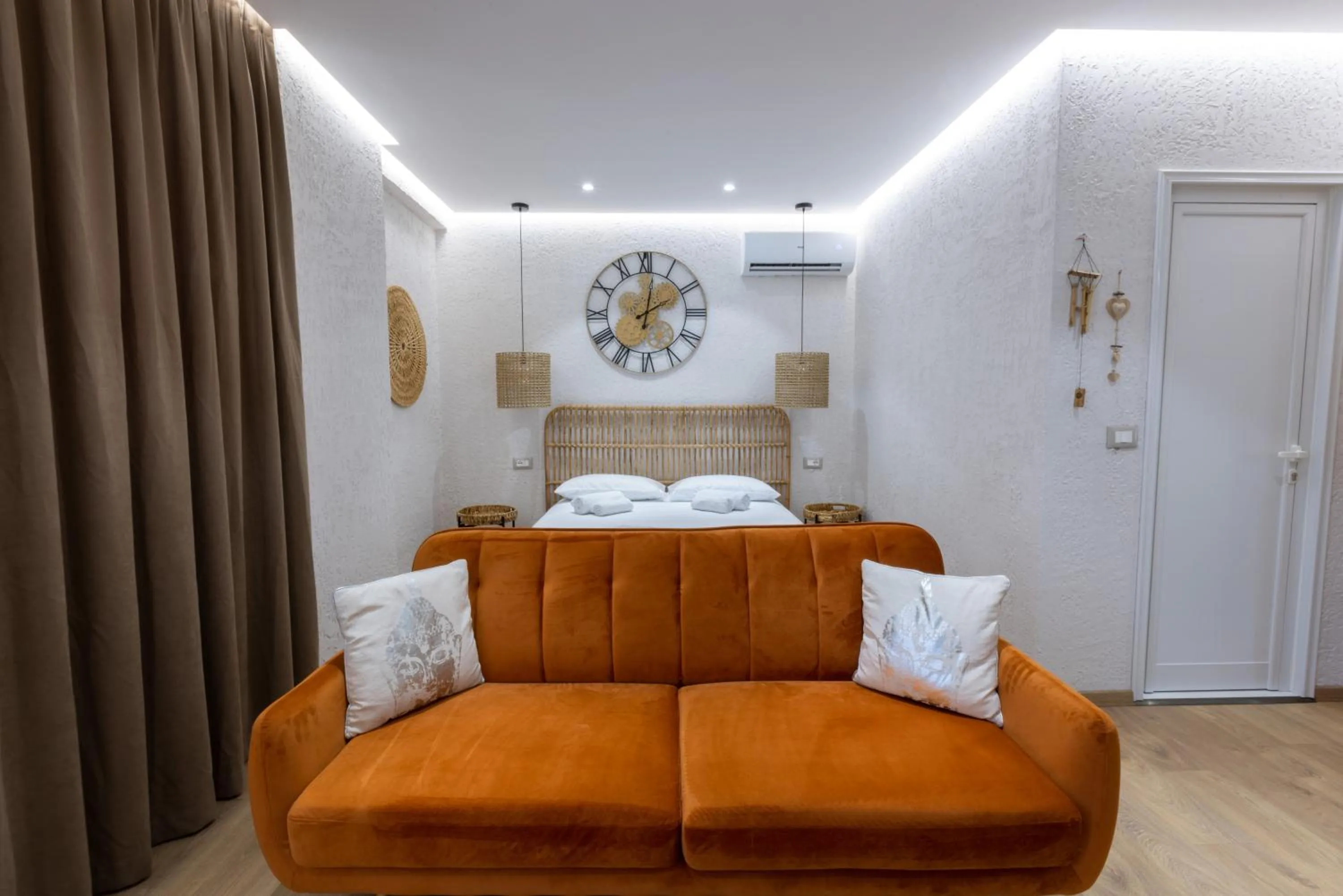 Living room in Boho Central Apartment