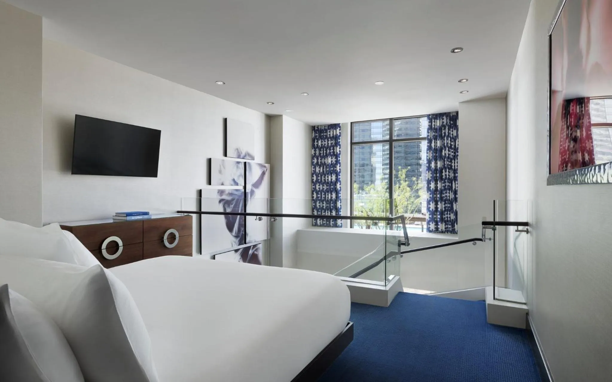 Bedroom, Bed in The Cosmopolitan Of Las Vegas