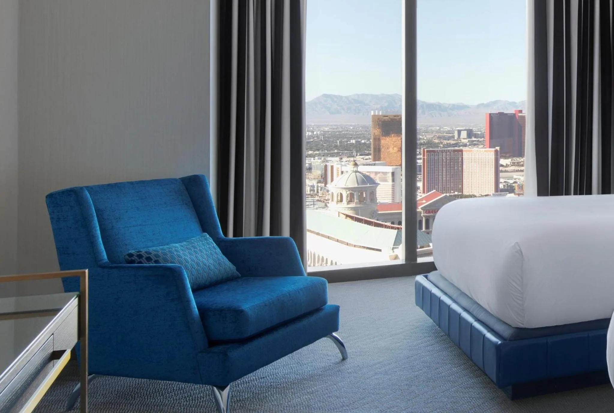 Bedroom, Bed in The Cosmopolitan Of Las Vegas