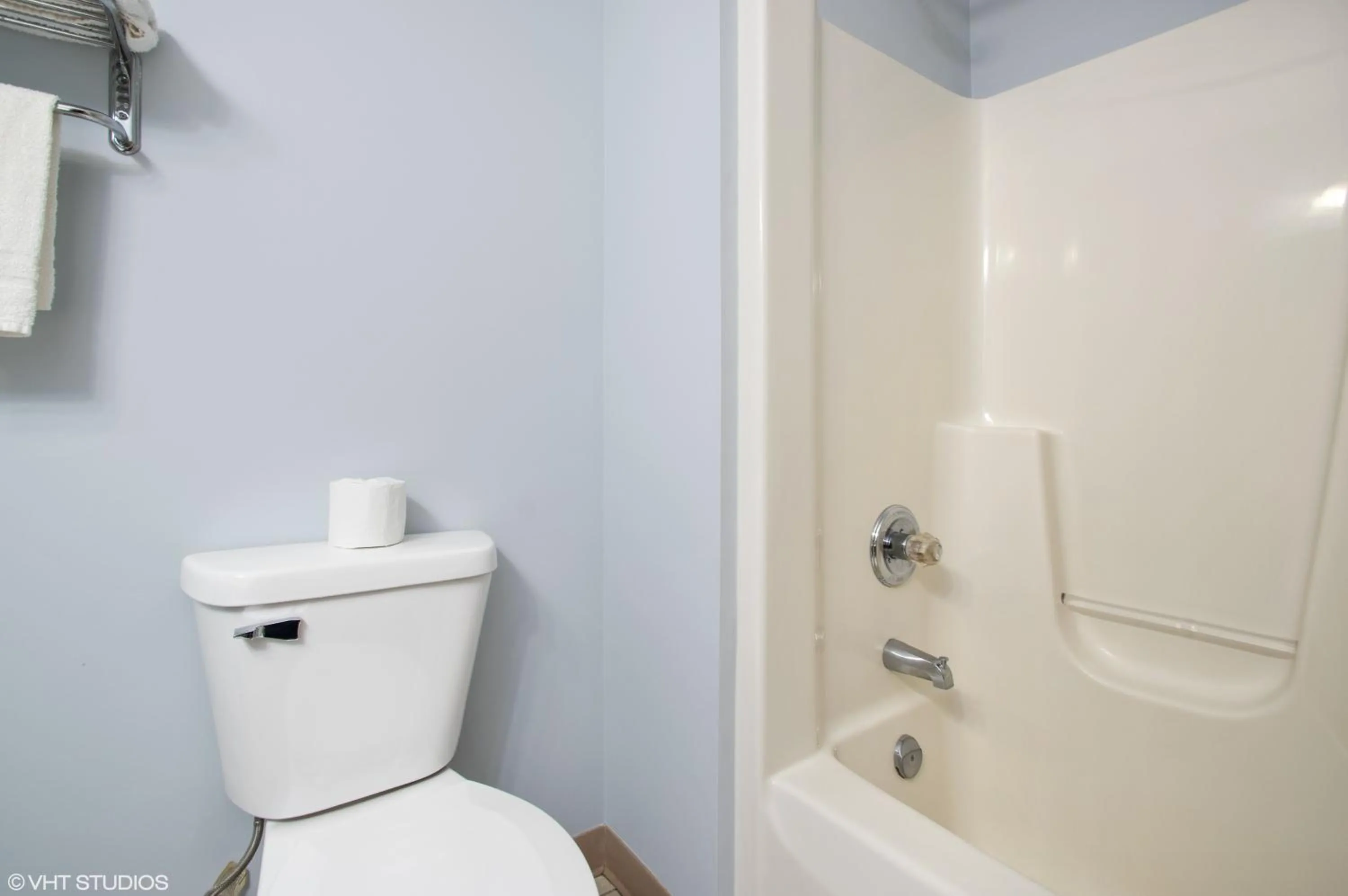 Bathroom in My Hometown Inn