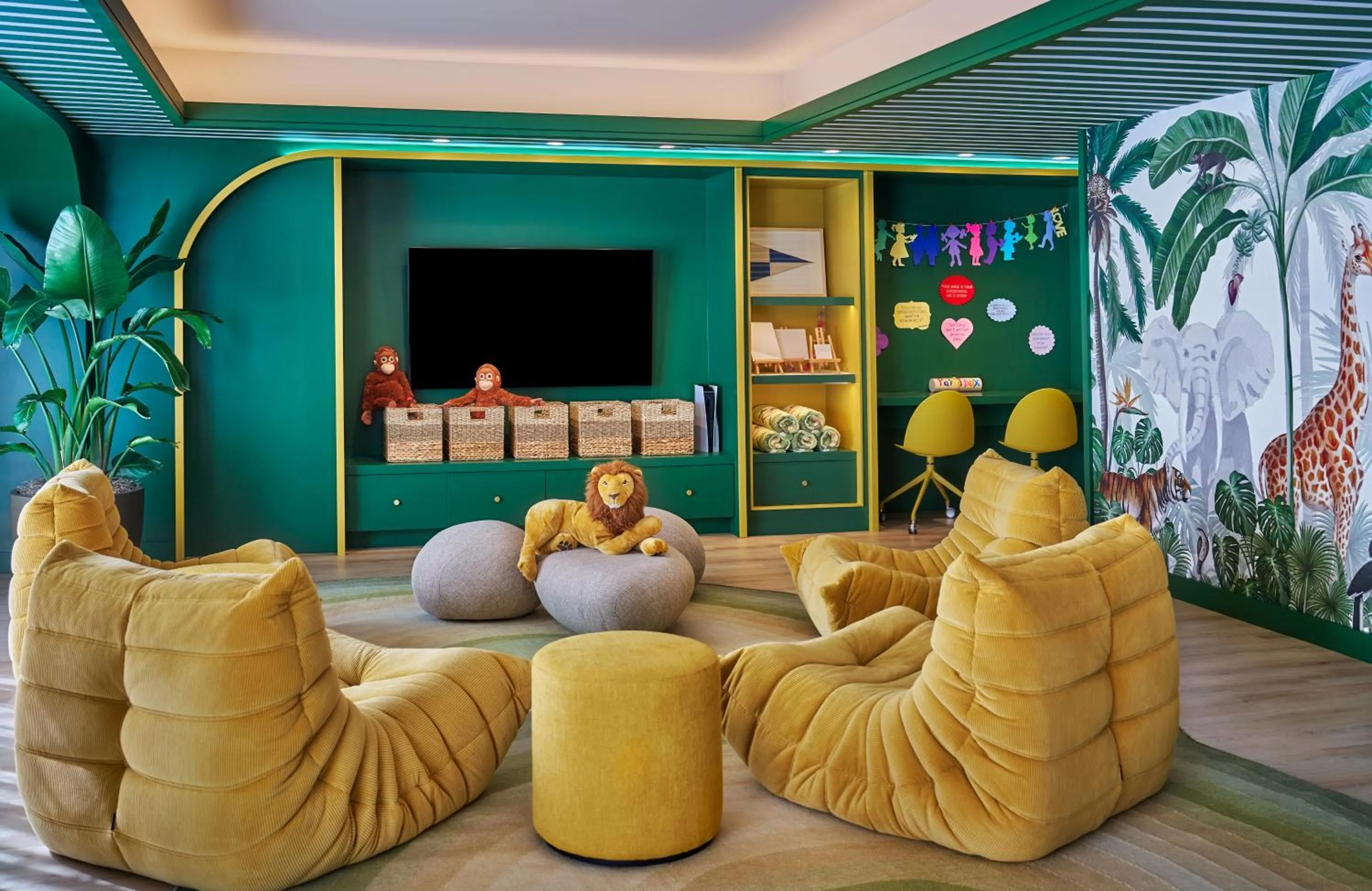 Kids's club in Pendry Newport Beach