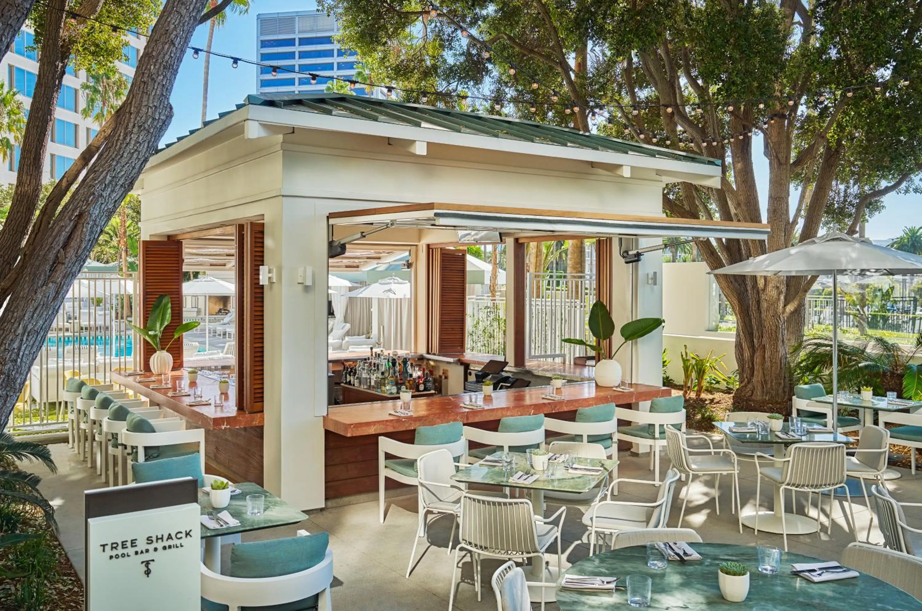 Restaurant/places to eat in Pendry Newport Beach