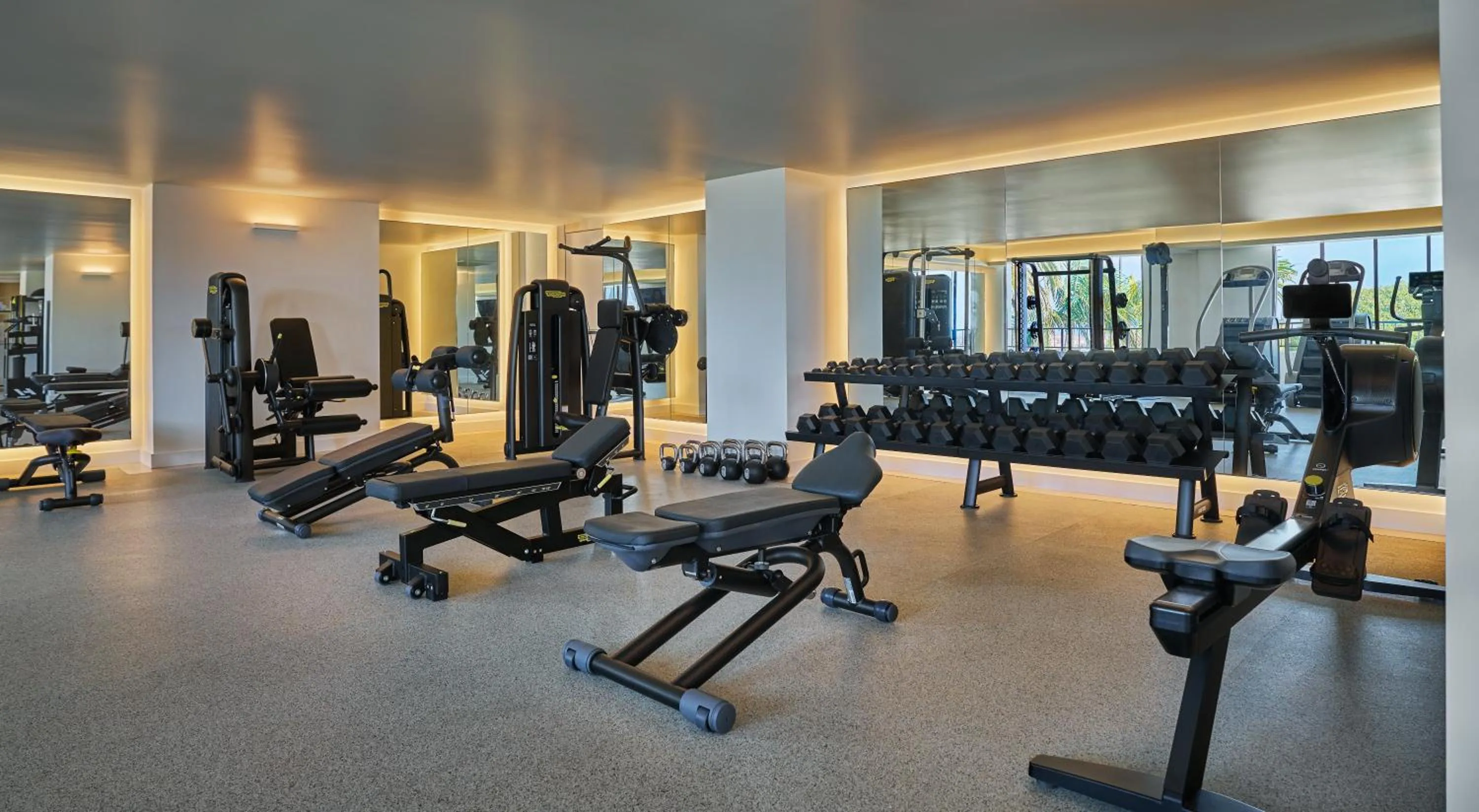 Fitness centre/facilities in Pendry Newport Beach