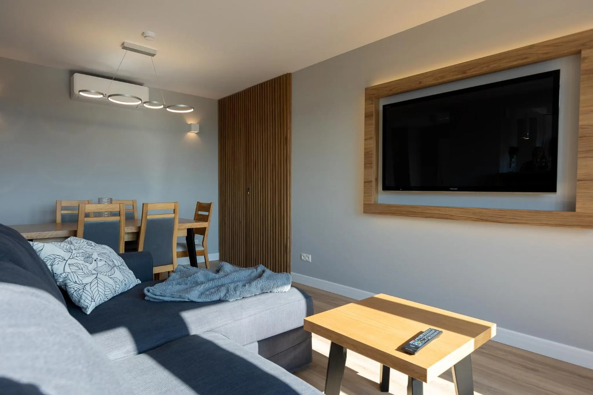 Ostróda City Center Top floor lake view & balcony apartment