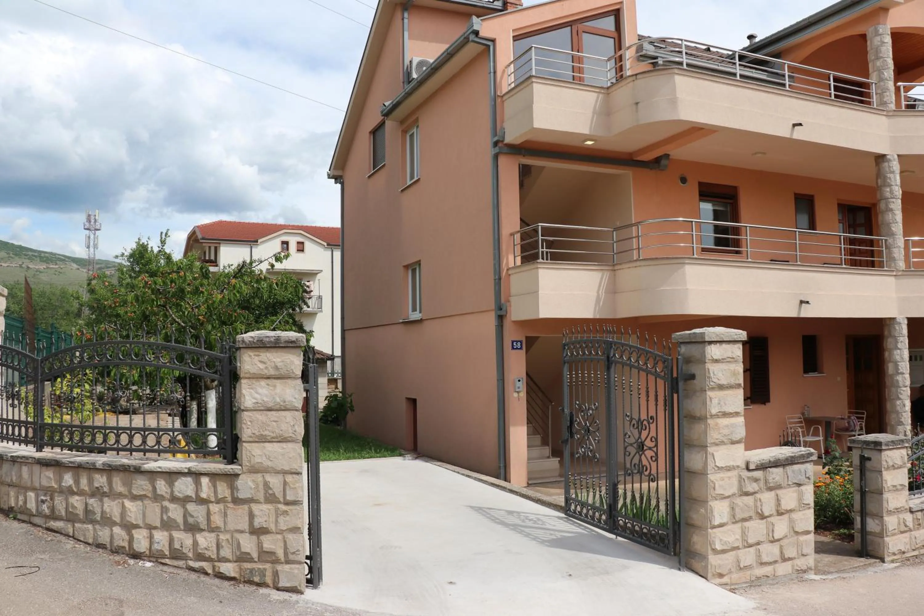 One-Bedroom Apartment in Apartman Trebinje