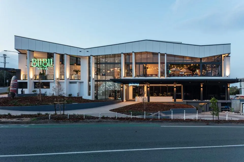 Restaurant/places to eat in Bli Bli Suites