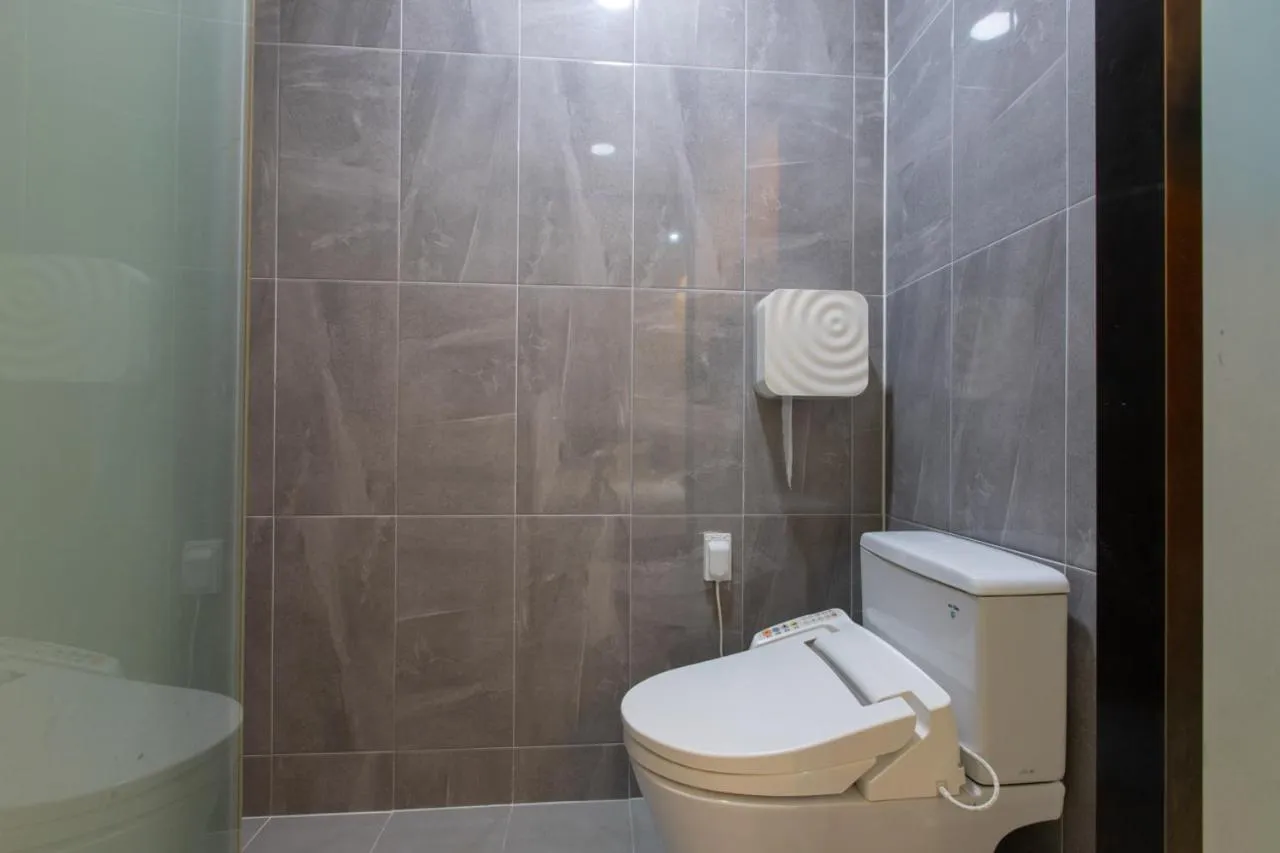 Shower in Incheon Pentastar Hotel