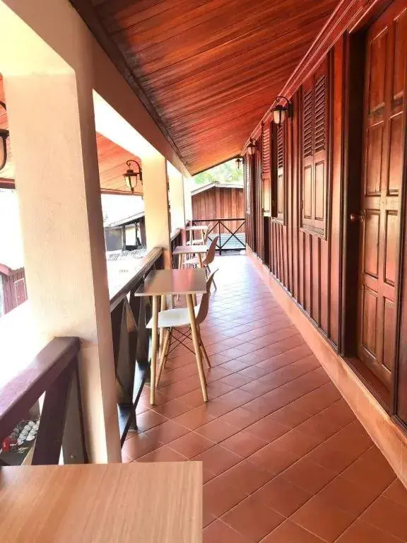 Deluxe Double Room with Balcony in Dear Villa House Deluxe Double Room with Balcony in Dear Villa House