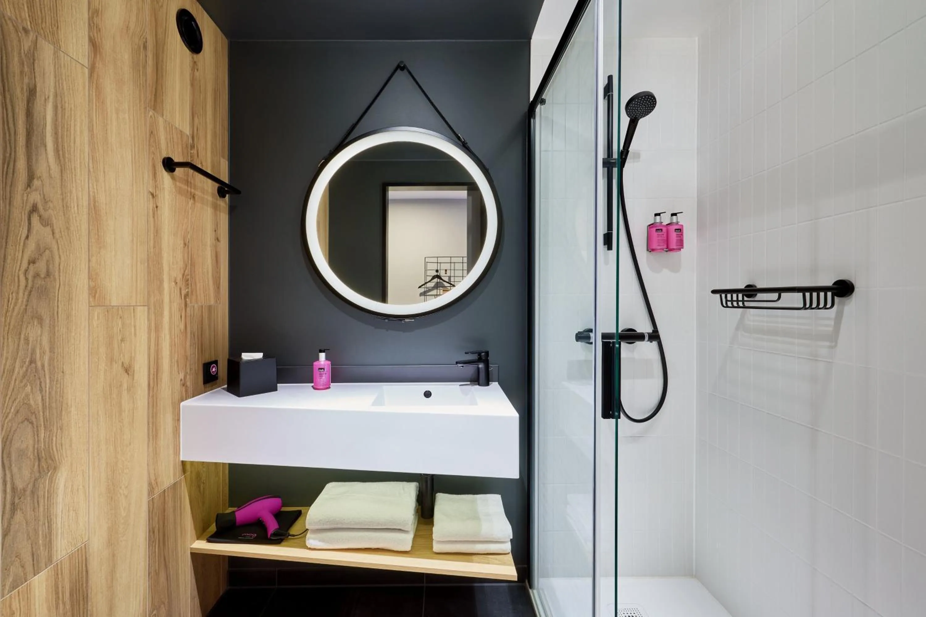 Bathroom in Moxy Karlsruhe