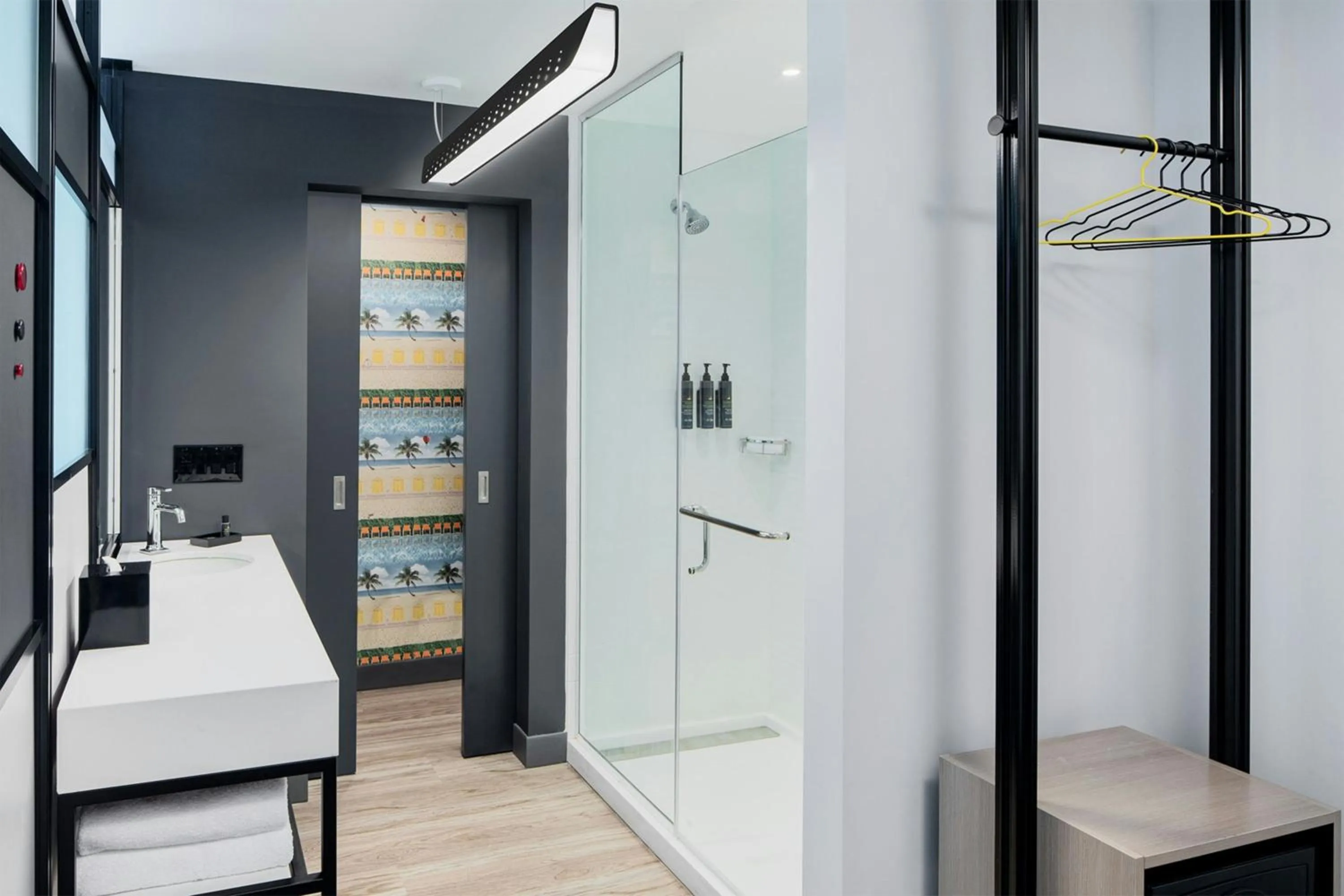 Bathroom in Aloft Fort Lauderdale Airport & Cruise Port