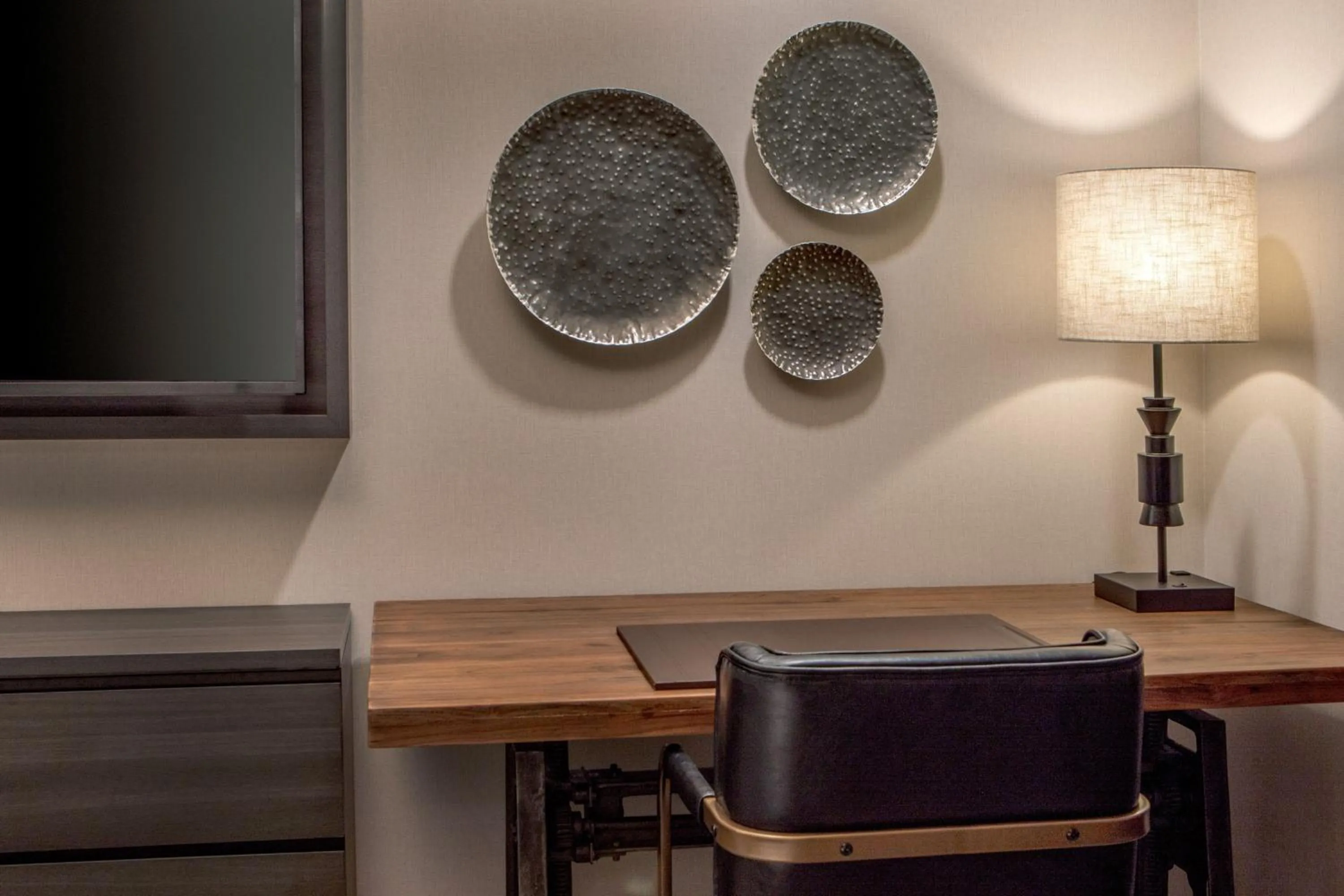 Photo of the whole room in The Artisan at Tuscan Village, Salem, NH, a Tribute Portfolio Hotel