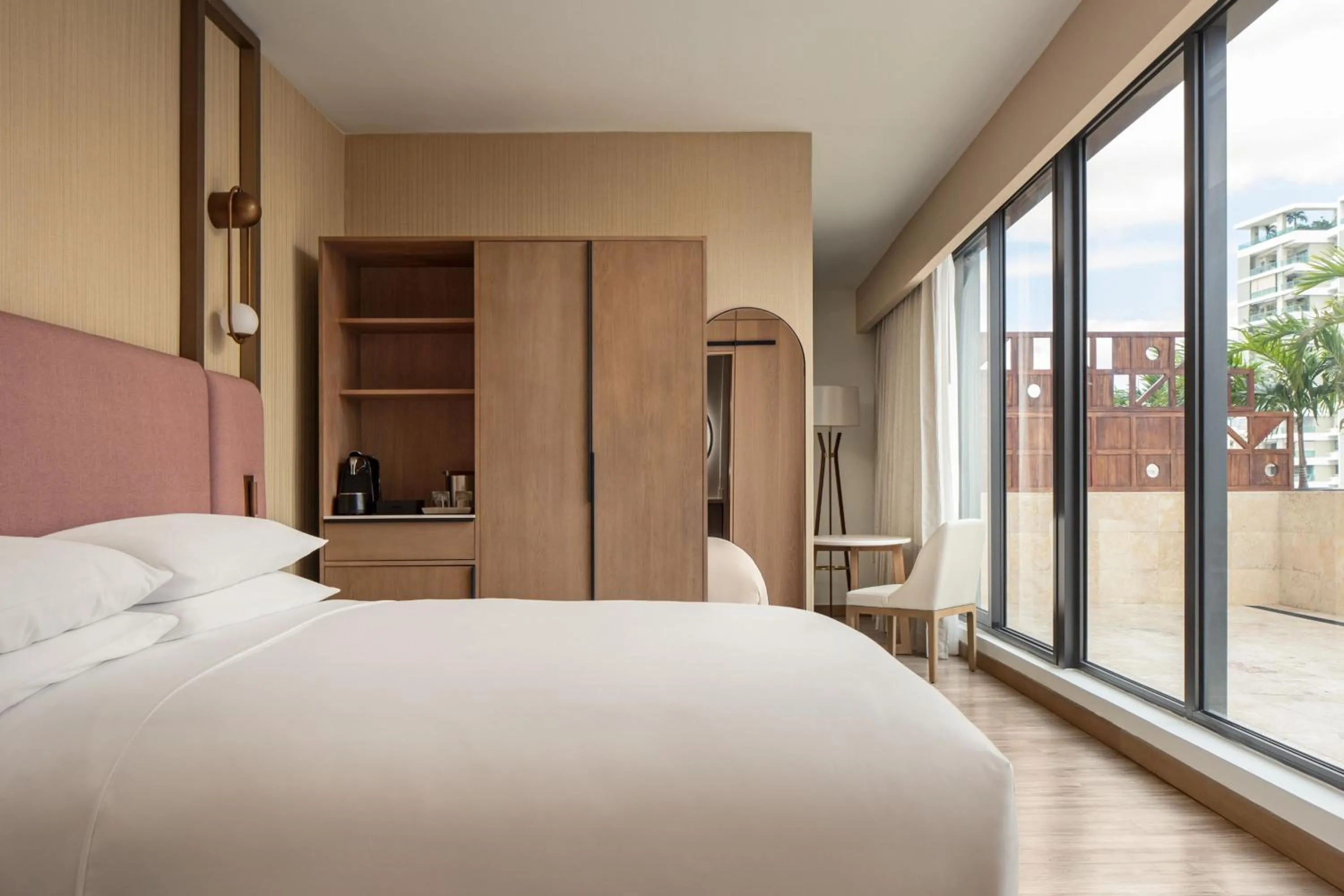 Photo of the whole room, Bed in Santo Domingo Marriott Hotel Piantini