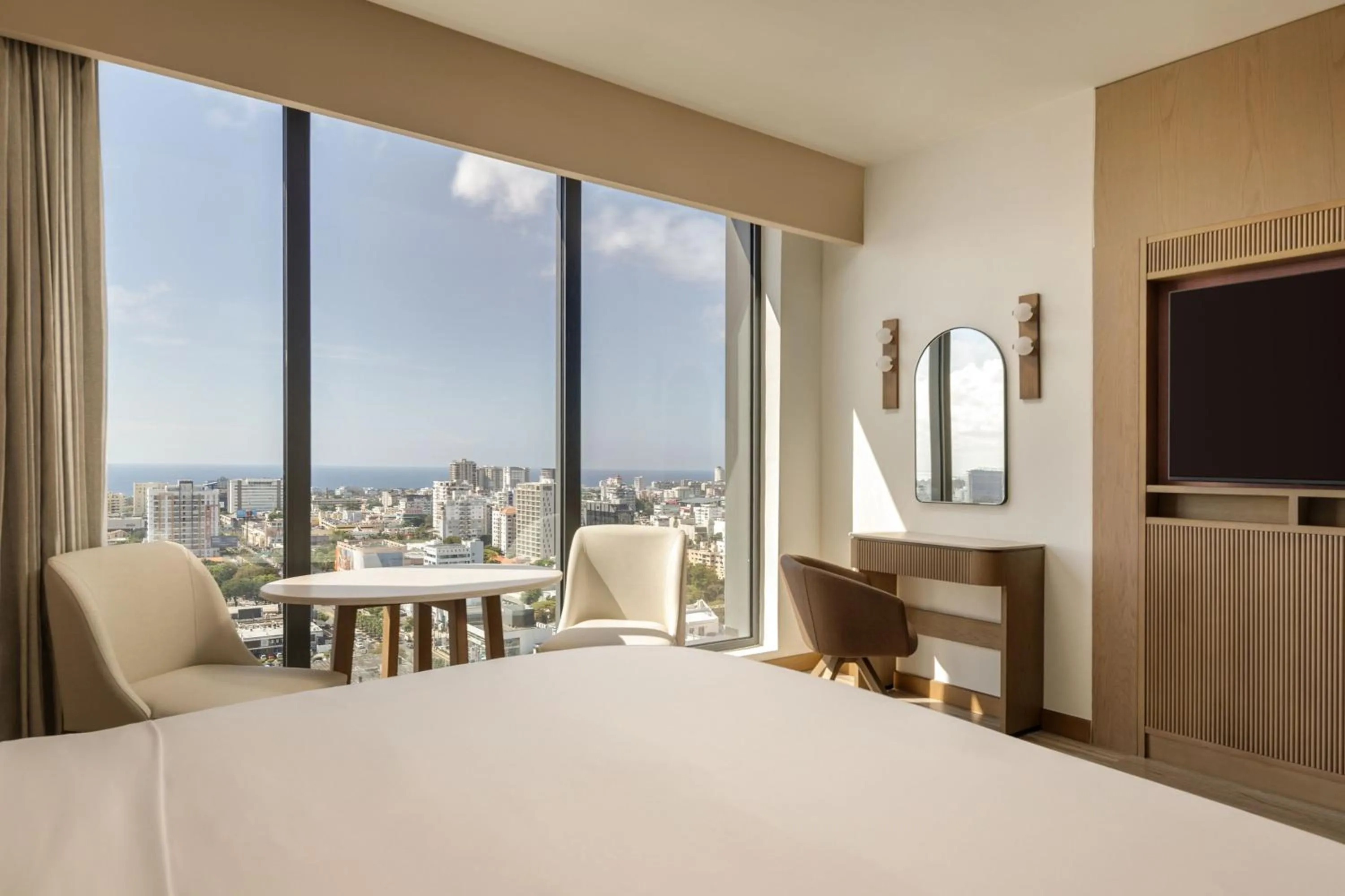 Photo of the whole room, Bed in Santo Domingo Marriott Hotel Piantini