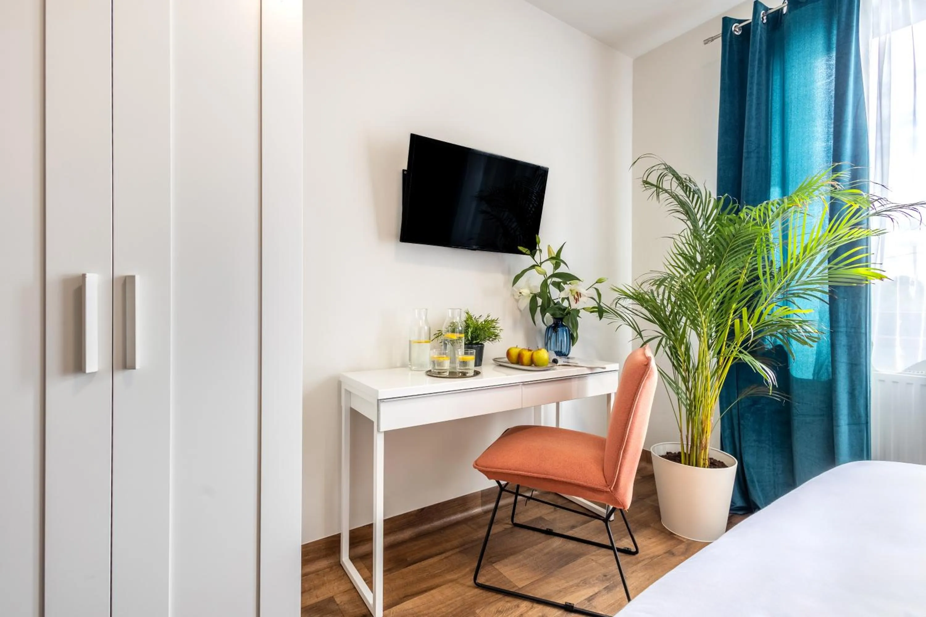 TV and multimedia, Bed in Hotel A4 Wrocław - Bielany