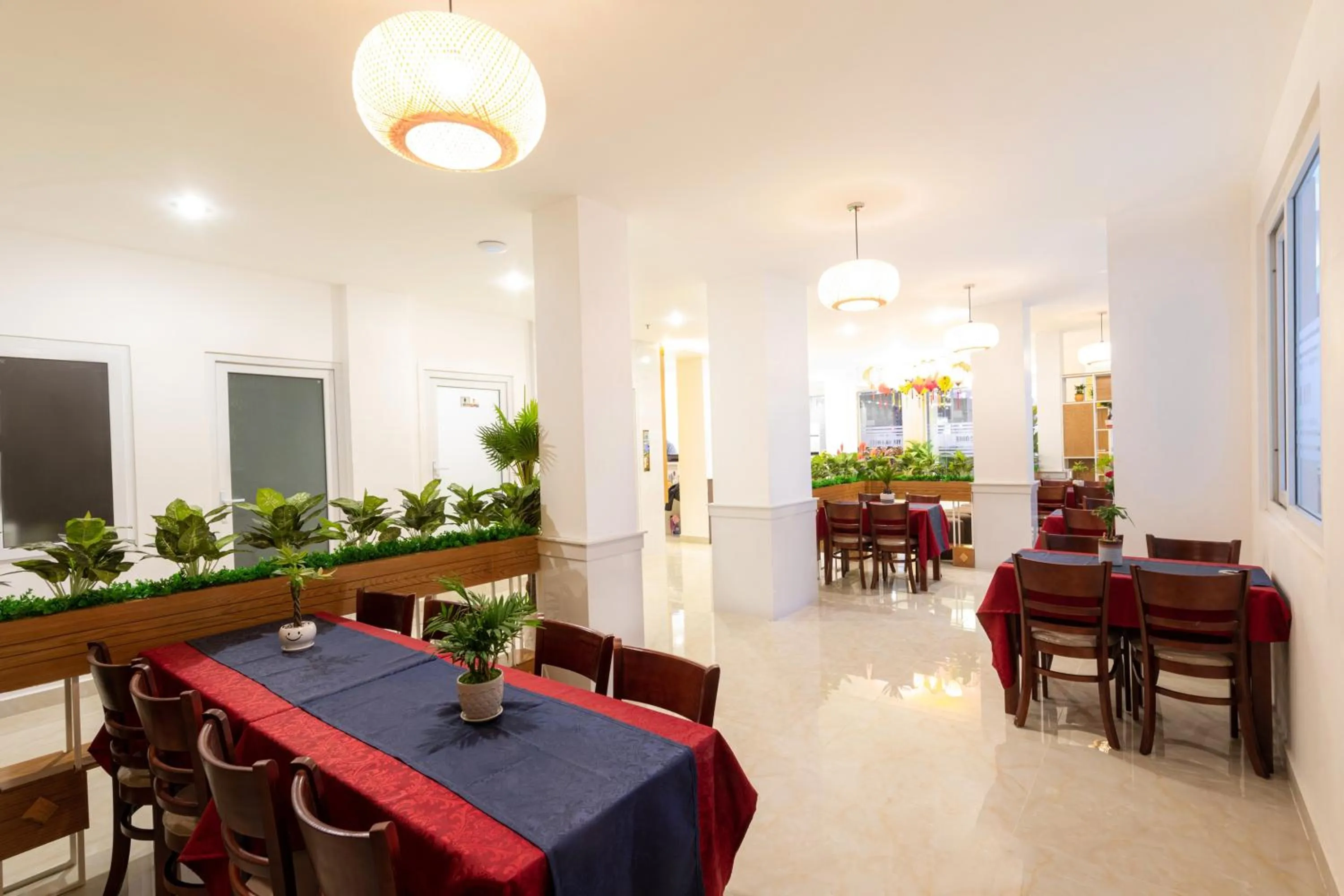 Dining area in Yen Nam Hotel Hoang Van Thu