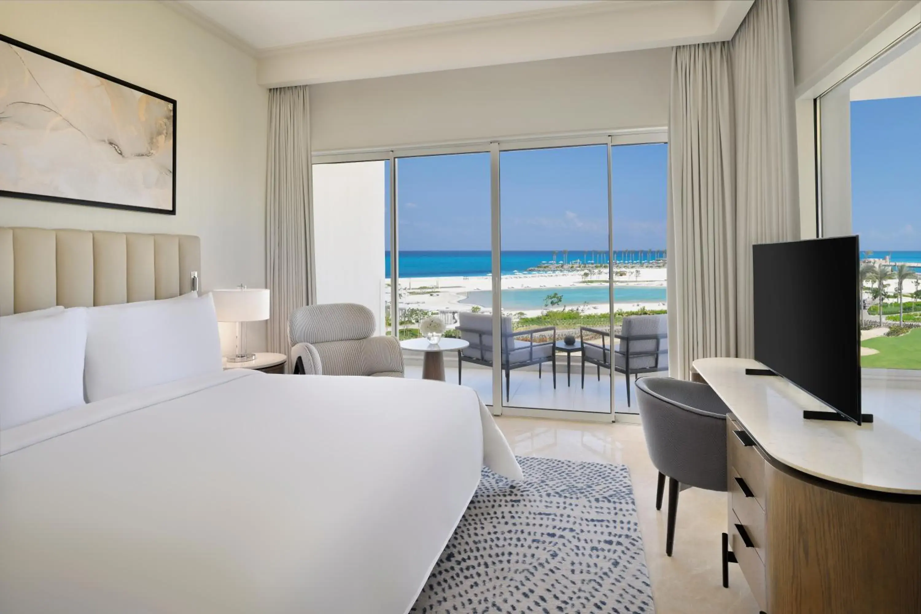 Executive One Bedroom Suite Sea View - single occupancy in Address Beach Resort Marassi Executive One Bedroom Suite Sea View - single occupancy in Address Beach Resort Marassi