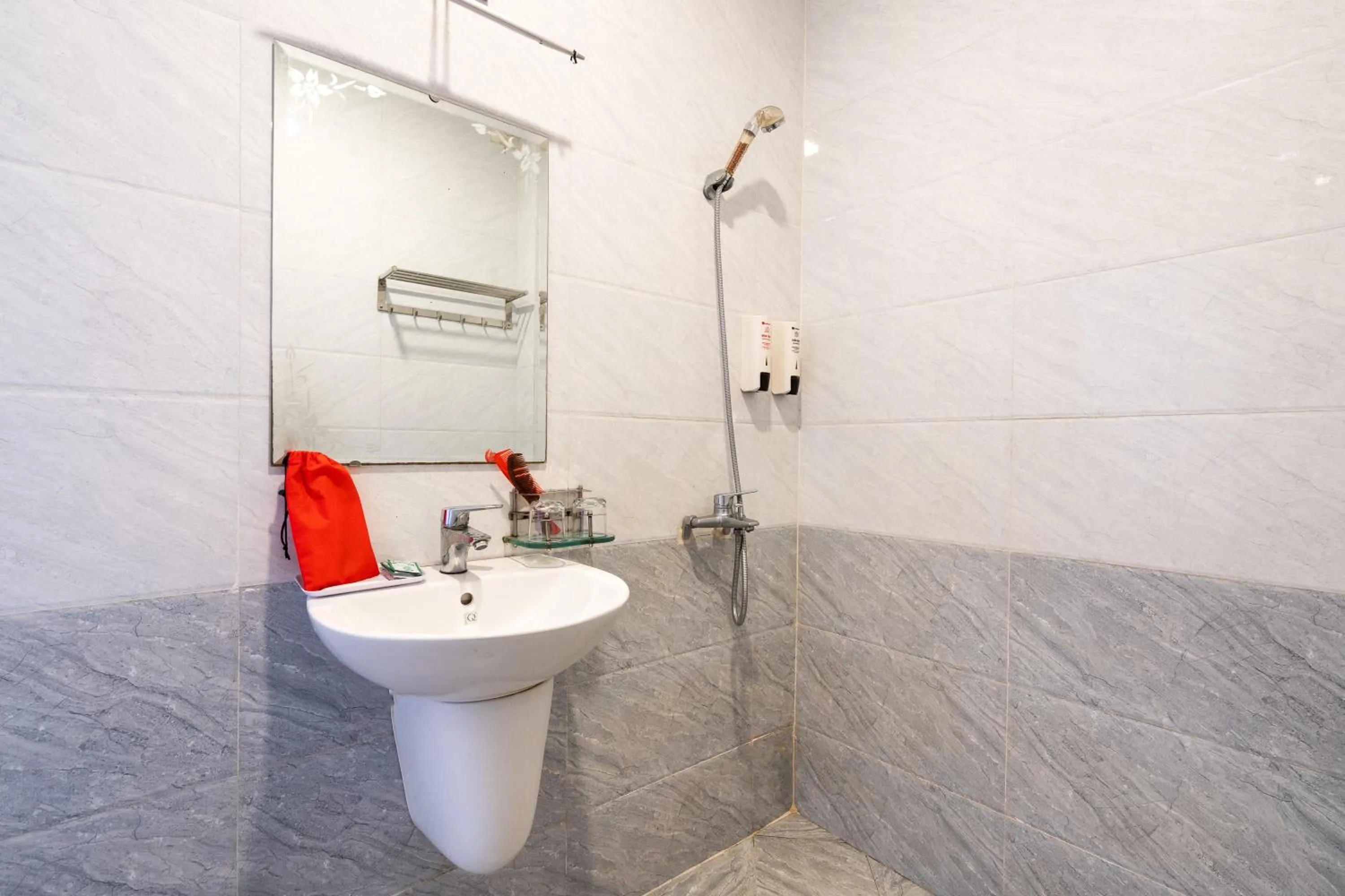 Mai Phương - RUBY SAIGON HOTEL