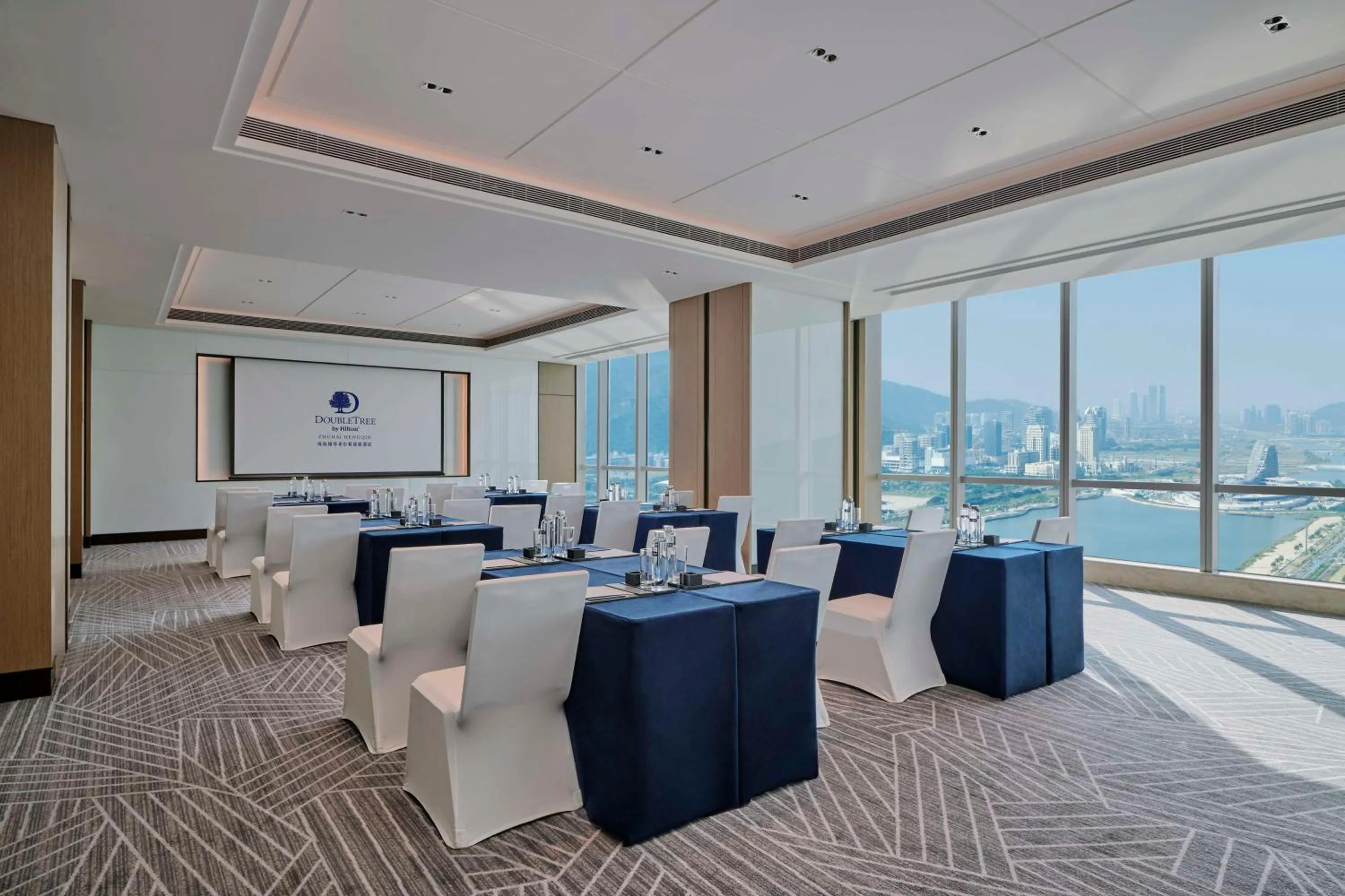 Meeting/conference room in DoubleTree by Hilton Zhuhai Hengqin