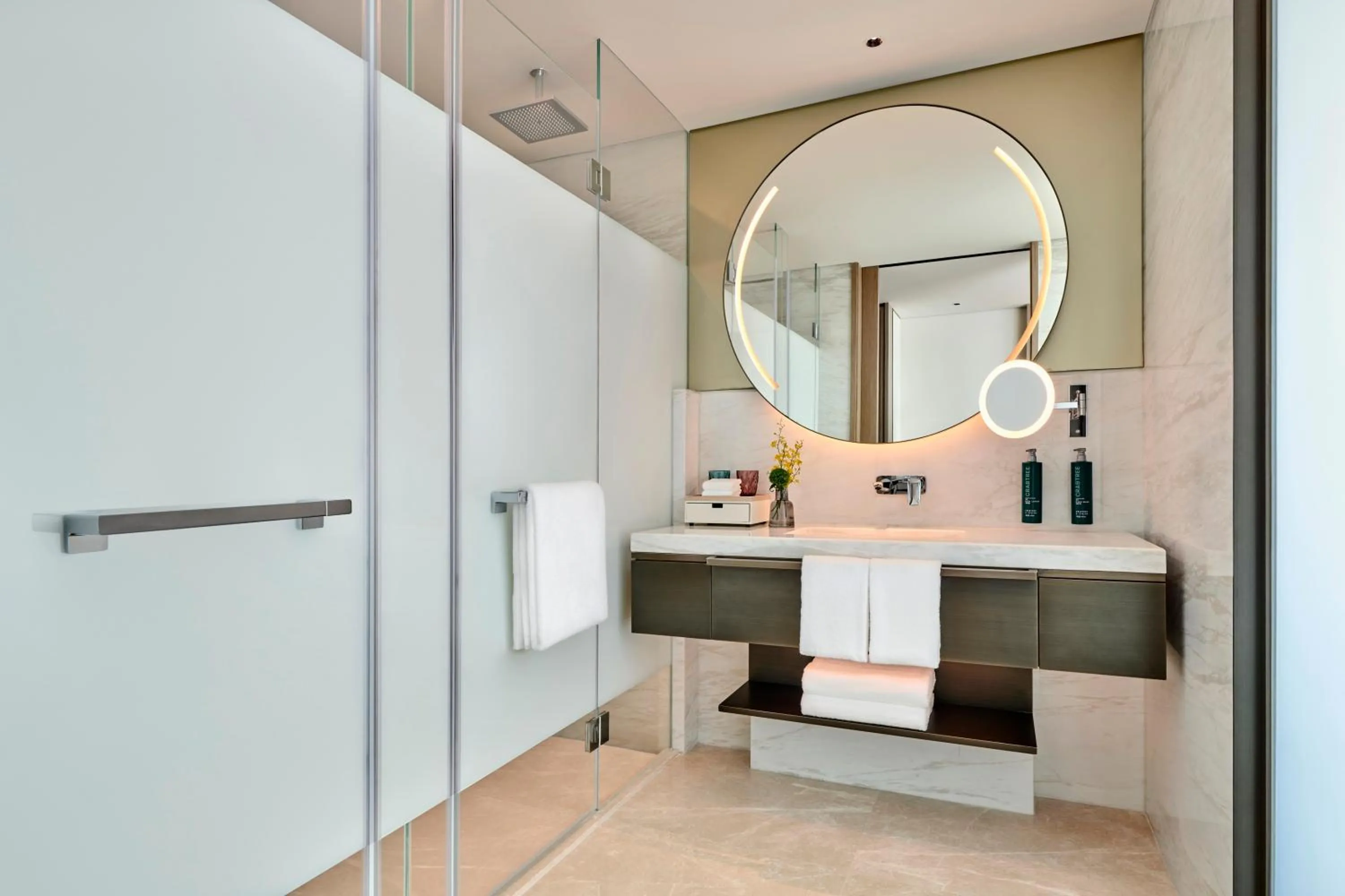 Bathroom in DoubleTree by Hilton Zhuhai Hengqin