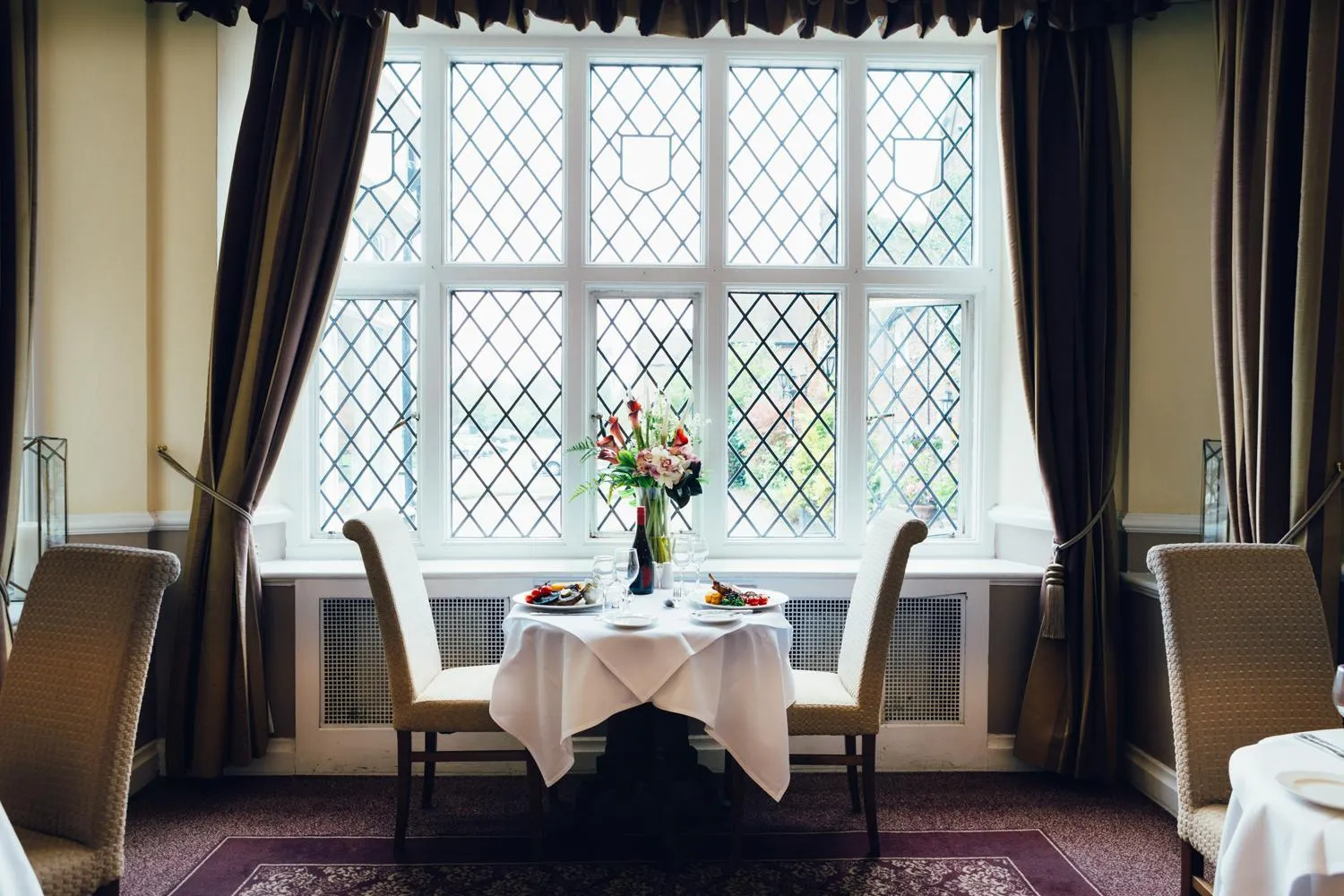 Restaurant/places to eat in voco Letchworth Hall by IHG