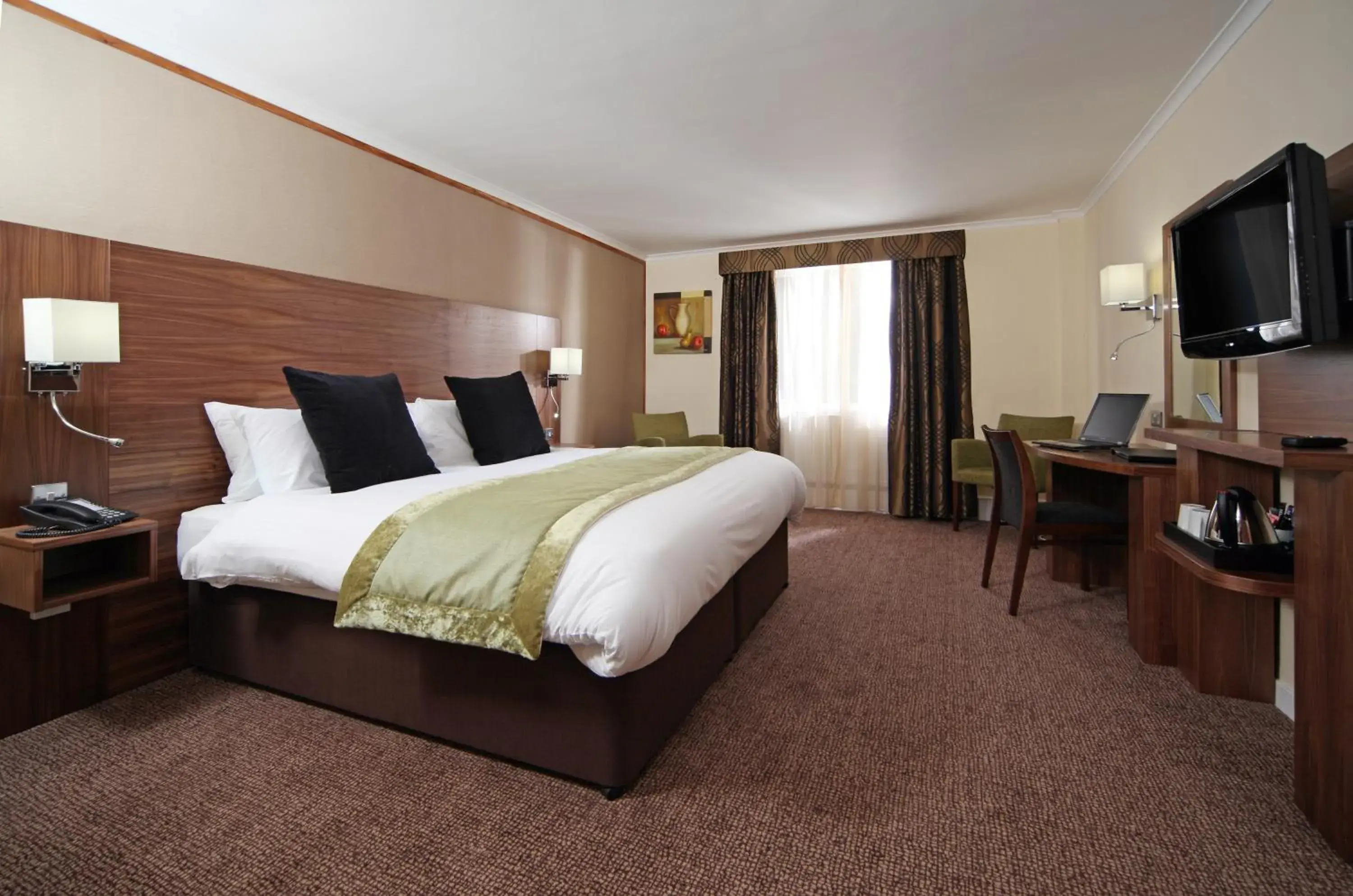 Superior King Room in Letchworth Hall Superior King Room in Letchworth Hall