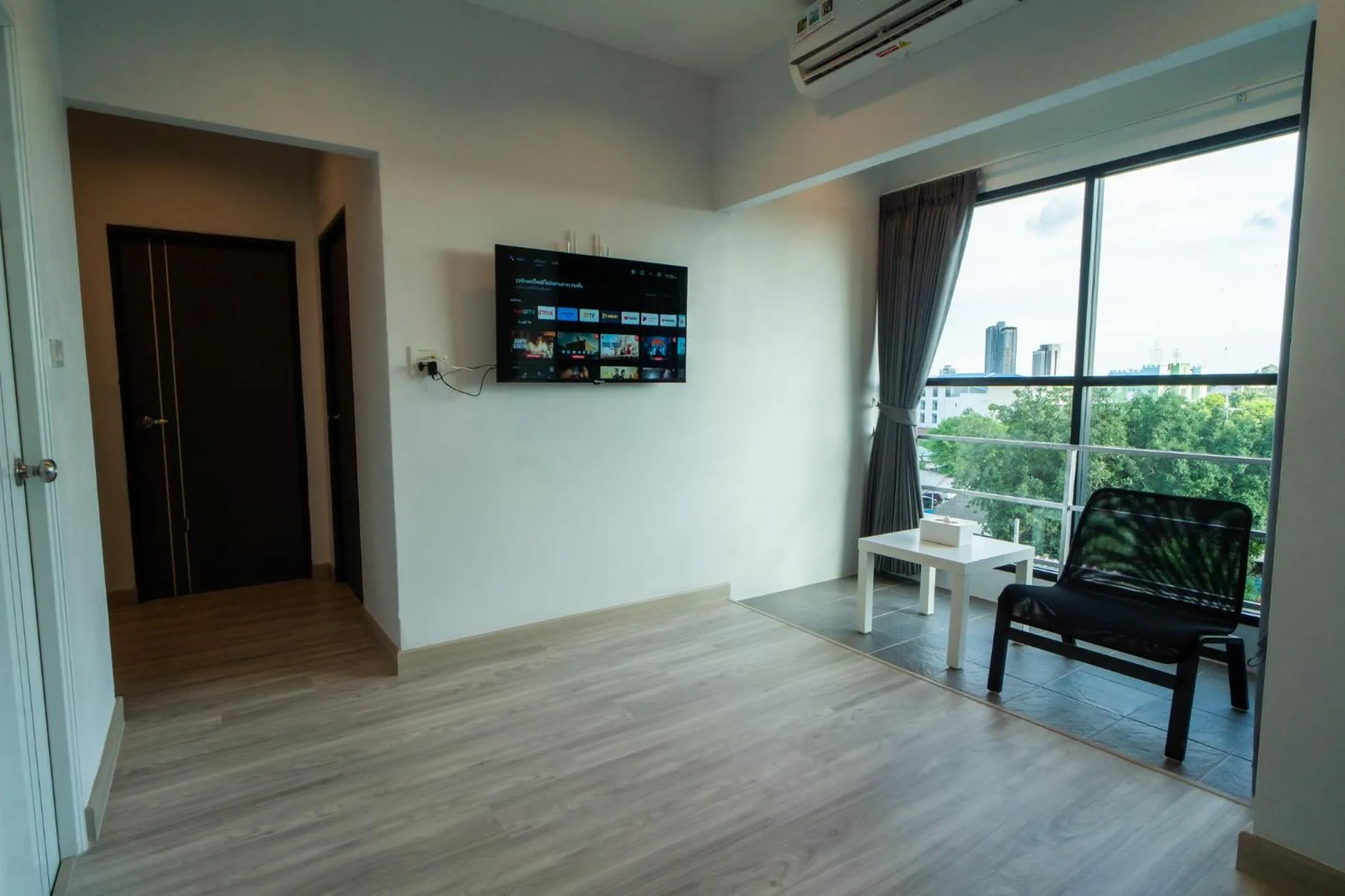 TV and multimedia in Goodday Hotel