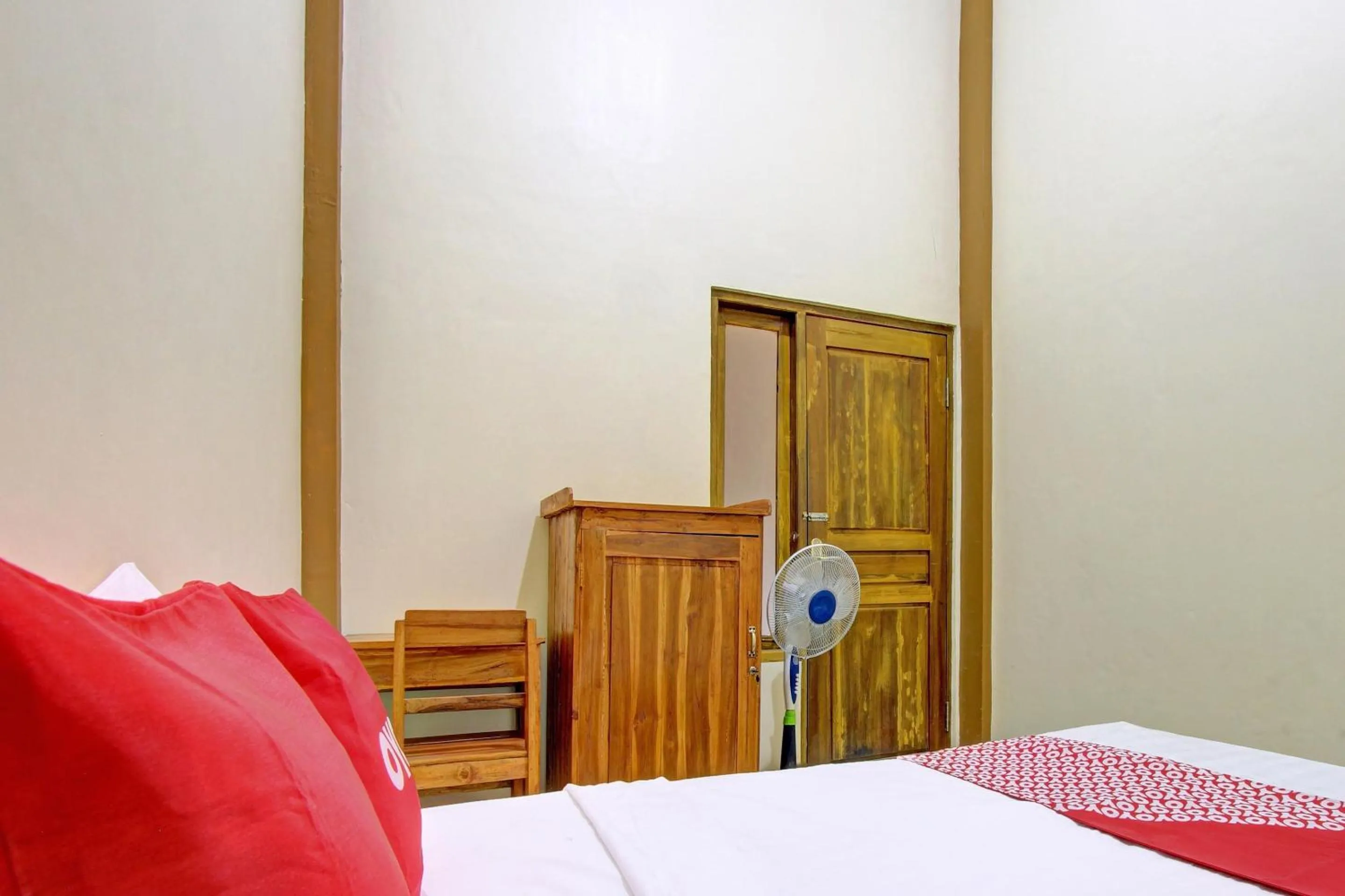 Bedroom in OYO Life 92812 Galih Kostel 2 Syariah