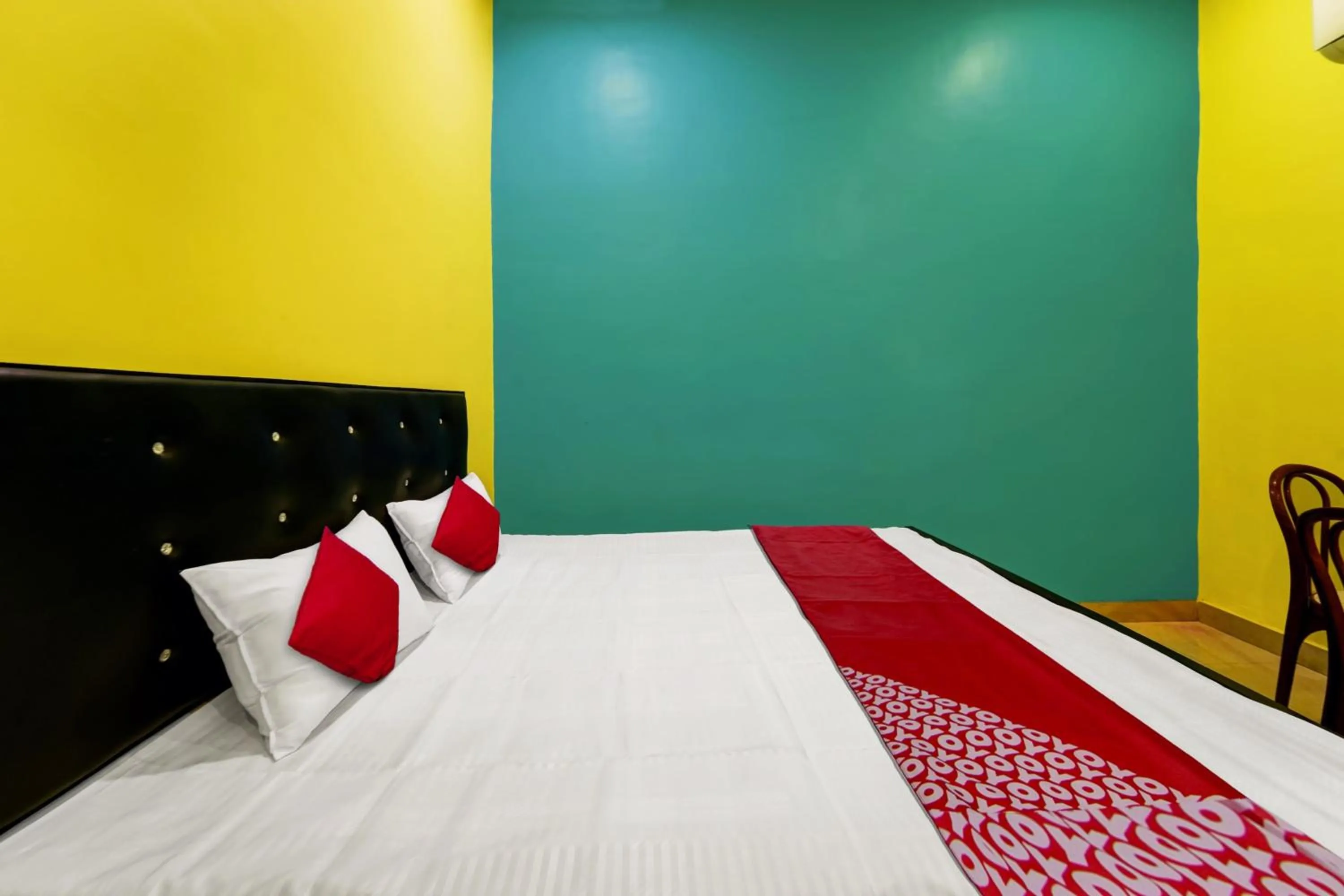 Bedroom in Hotel O by OYO Raj Munmun Hotel