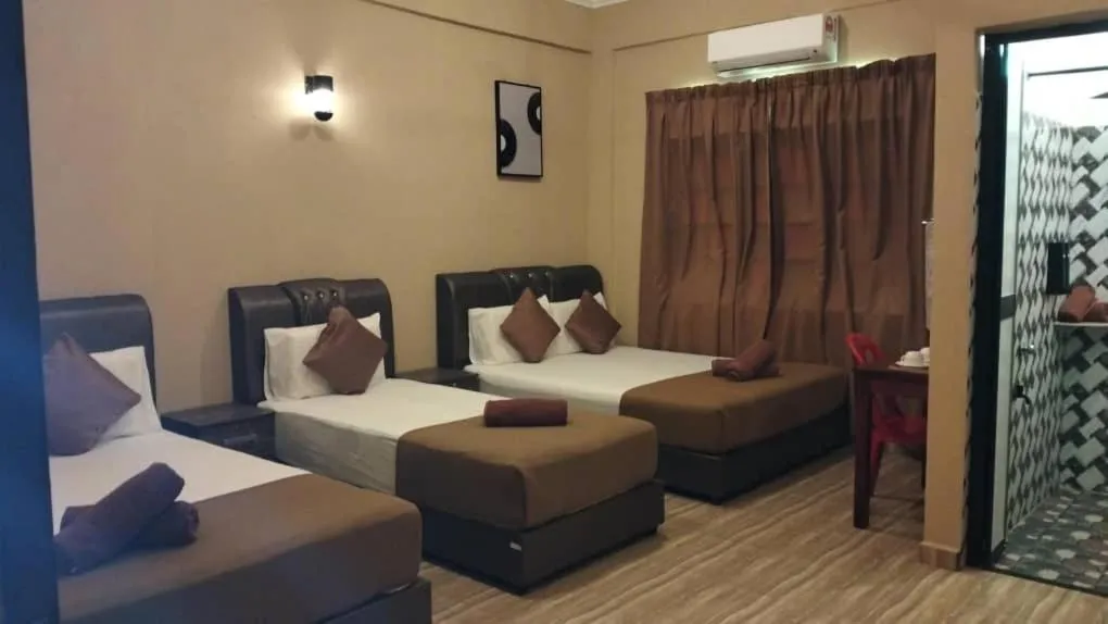 Bed in Perhentian Mama's