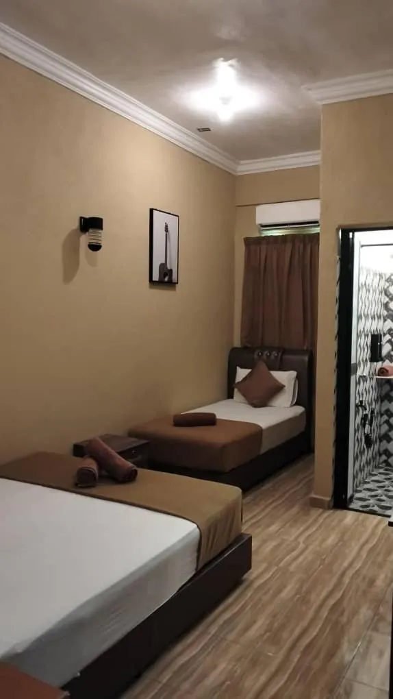 Bed in Perhentian Mama's