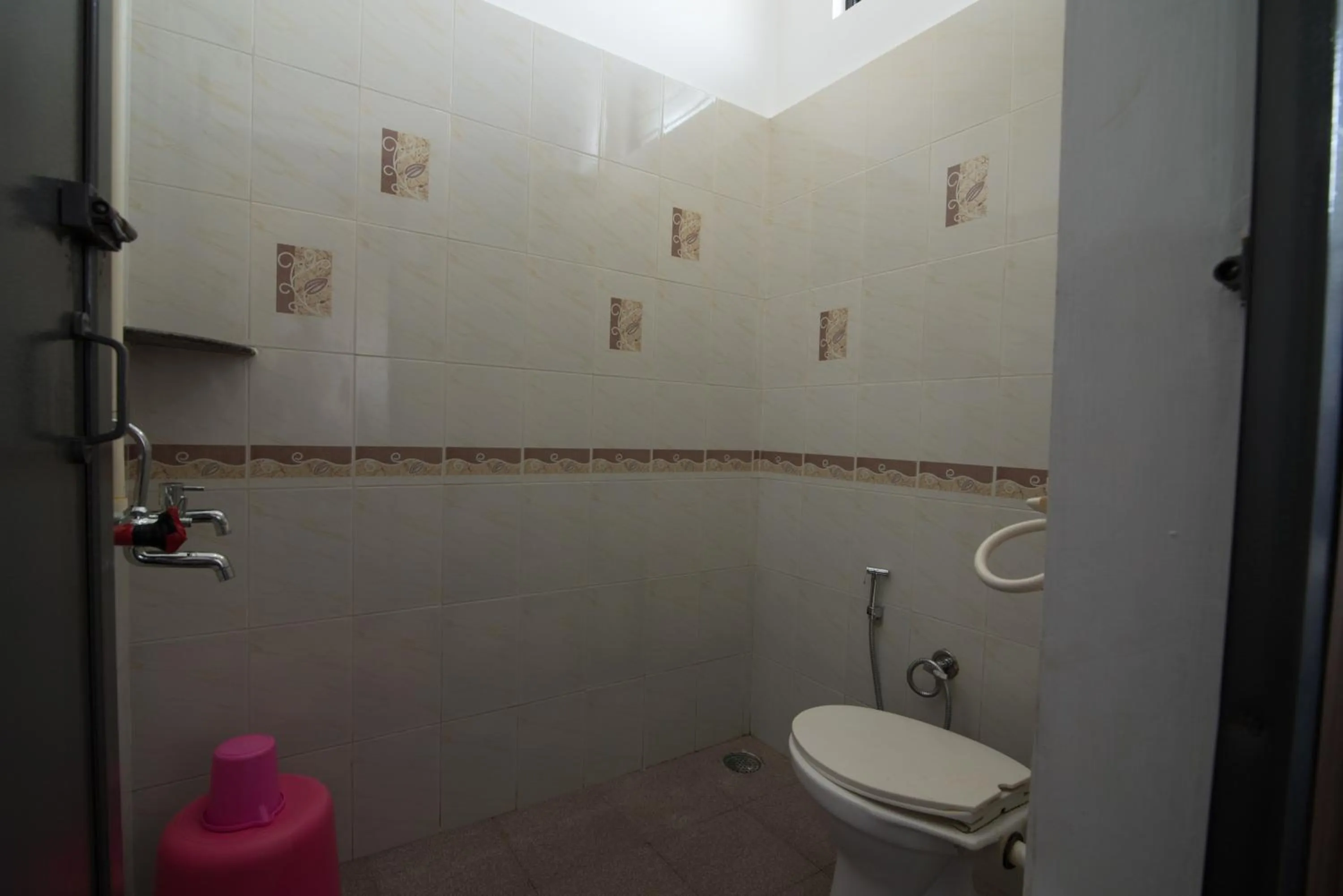 Toilet in Kanasu StayHome