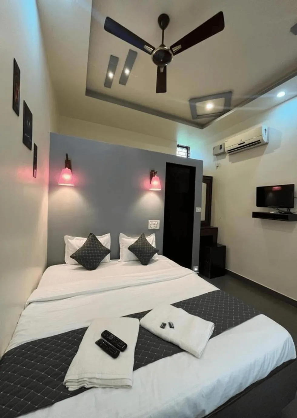 Bed in Vagator House, Vagator