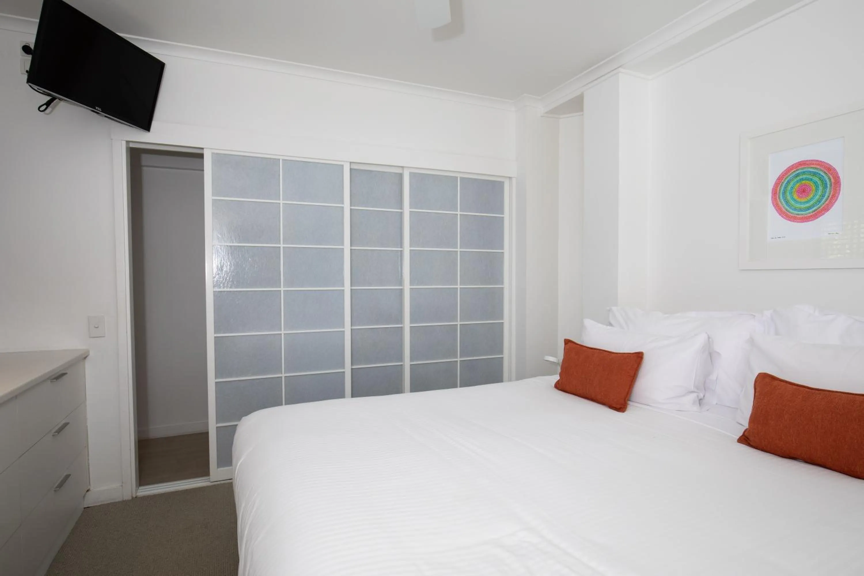 Bed in 71 Hastings Street - Beachfront