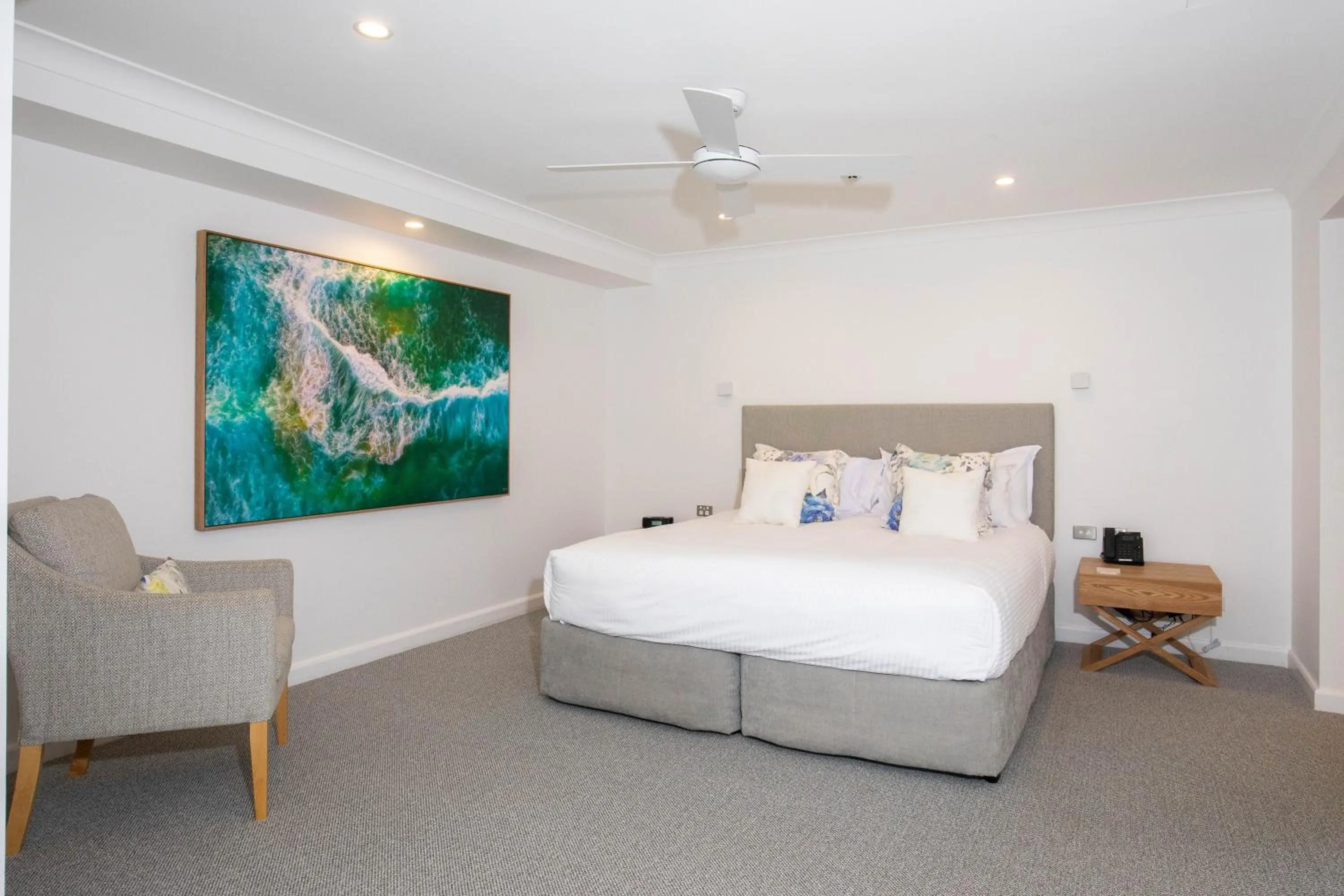 Bed in 71 Hastings Street - Beachfront