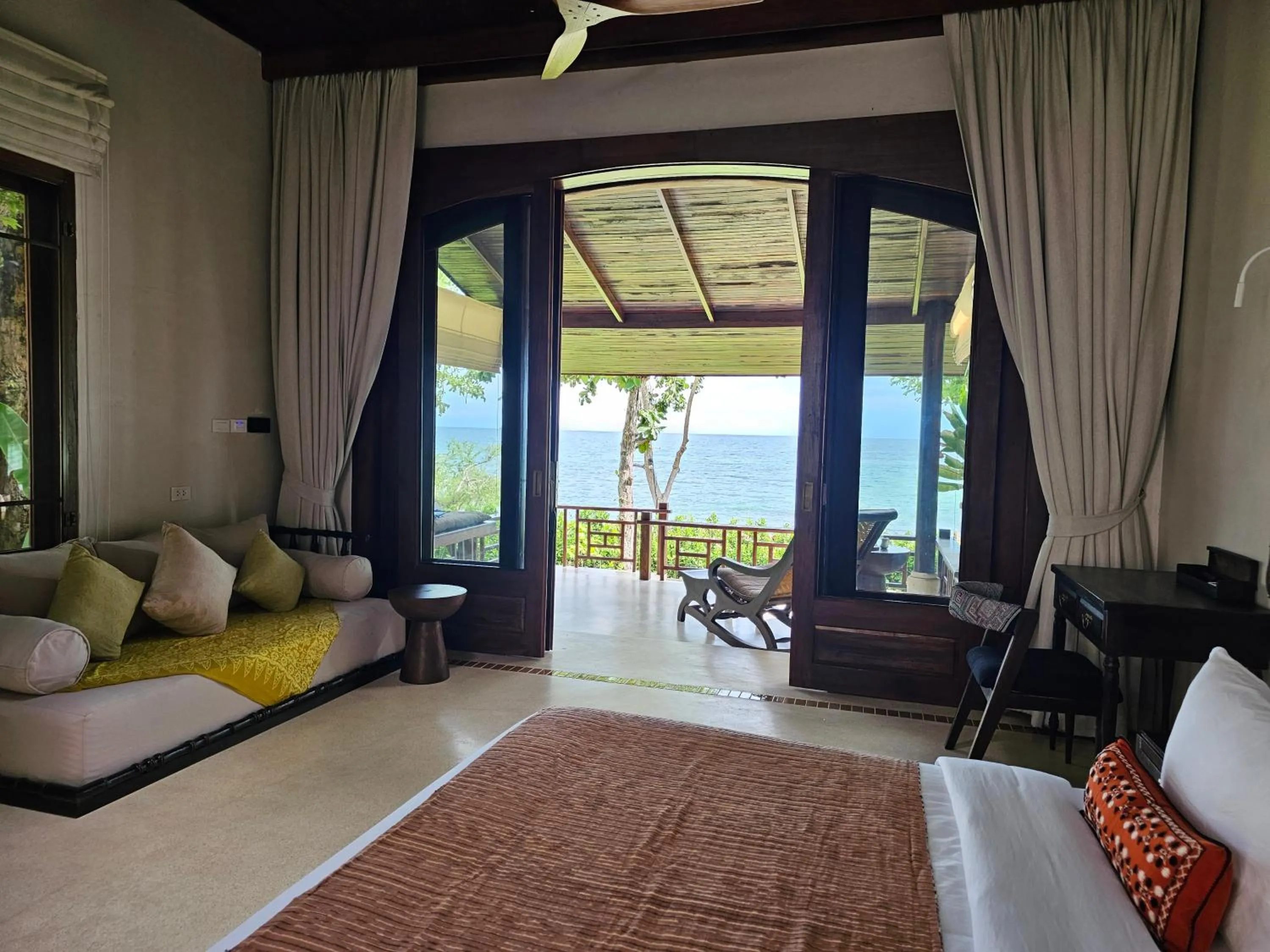 Bedroom in Samed Tamarind Beach Resort