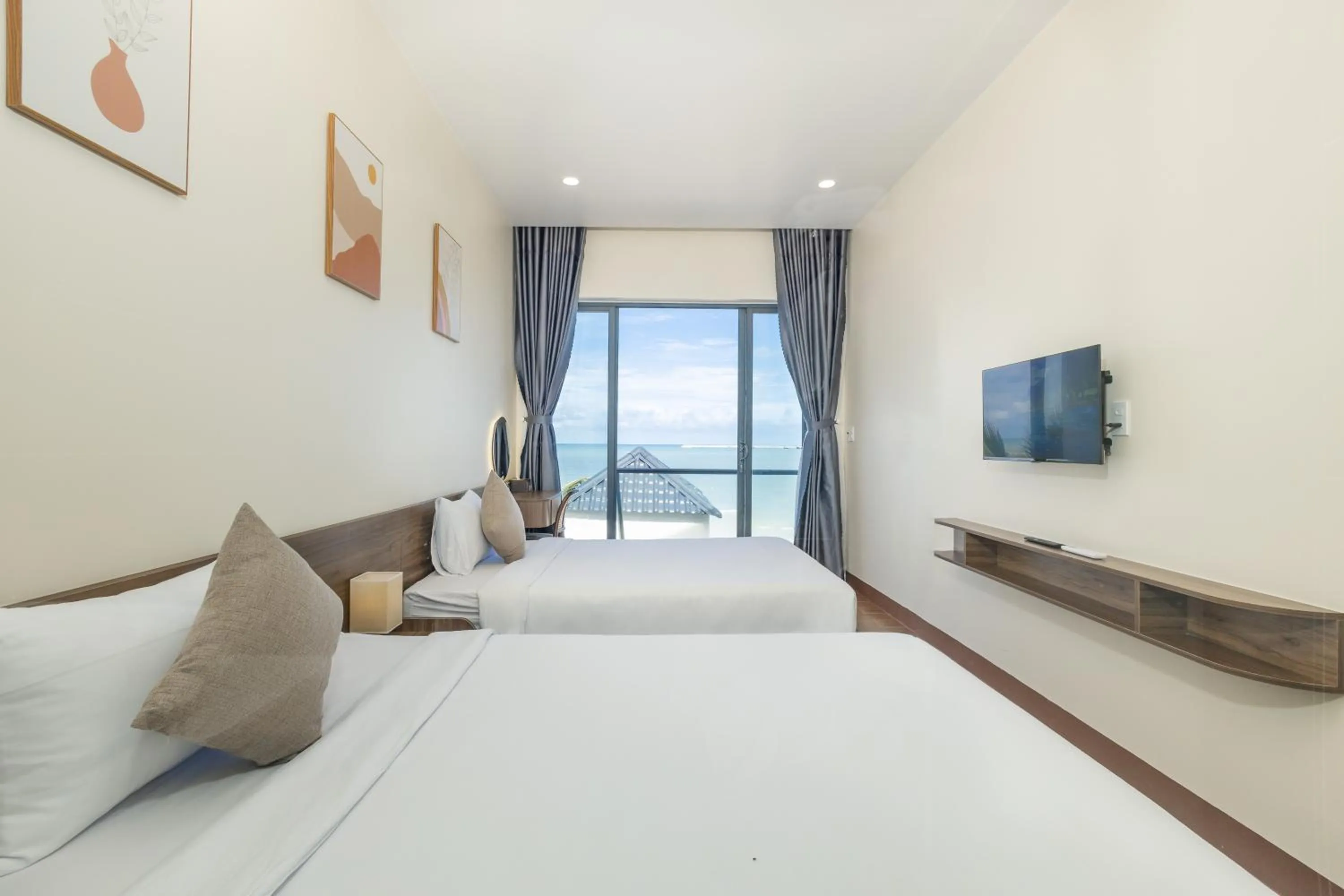 View (from property/room), Bed in Wave Sound Beach House Phu Quoc