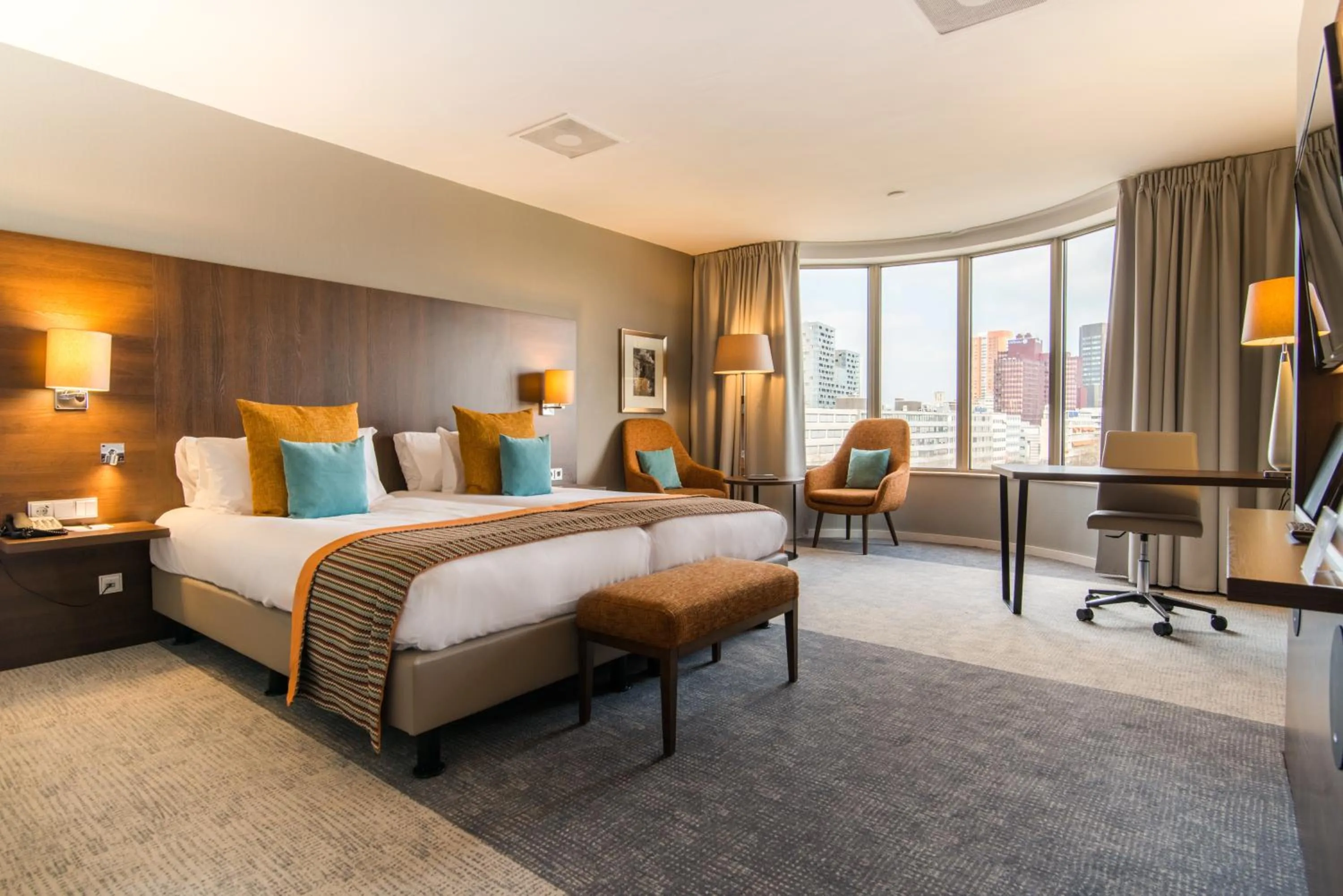 Photo of the whole room, Bed in Bilderberg Parkhotel Rotterdam