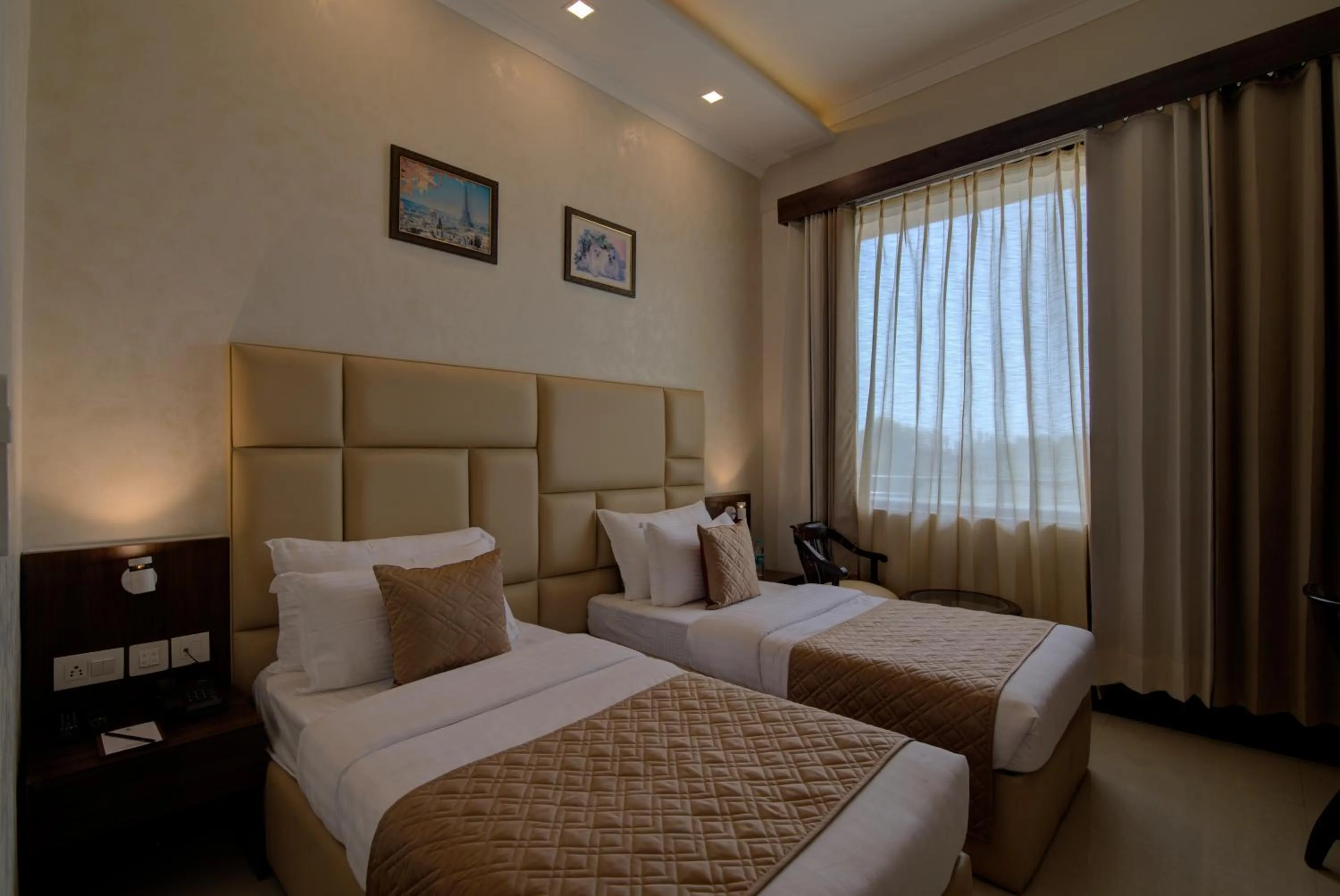 Bedroom in Comfort Inn Karnal