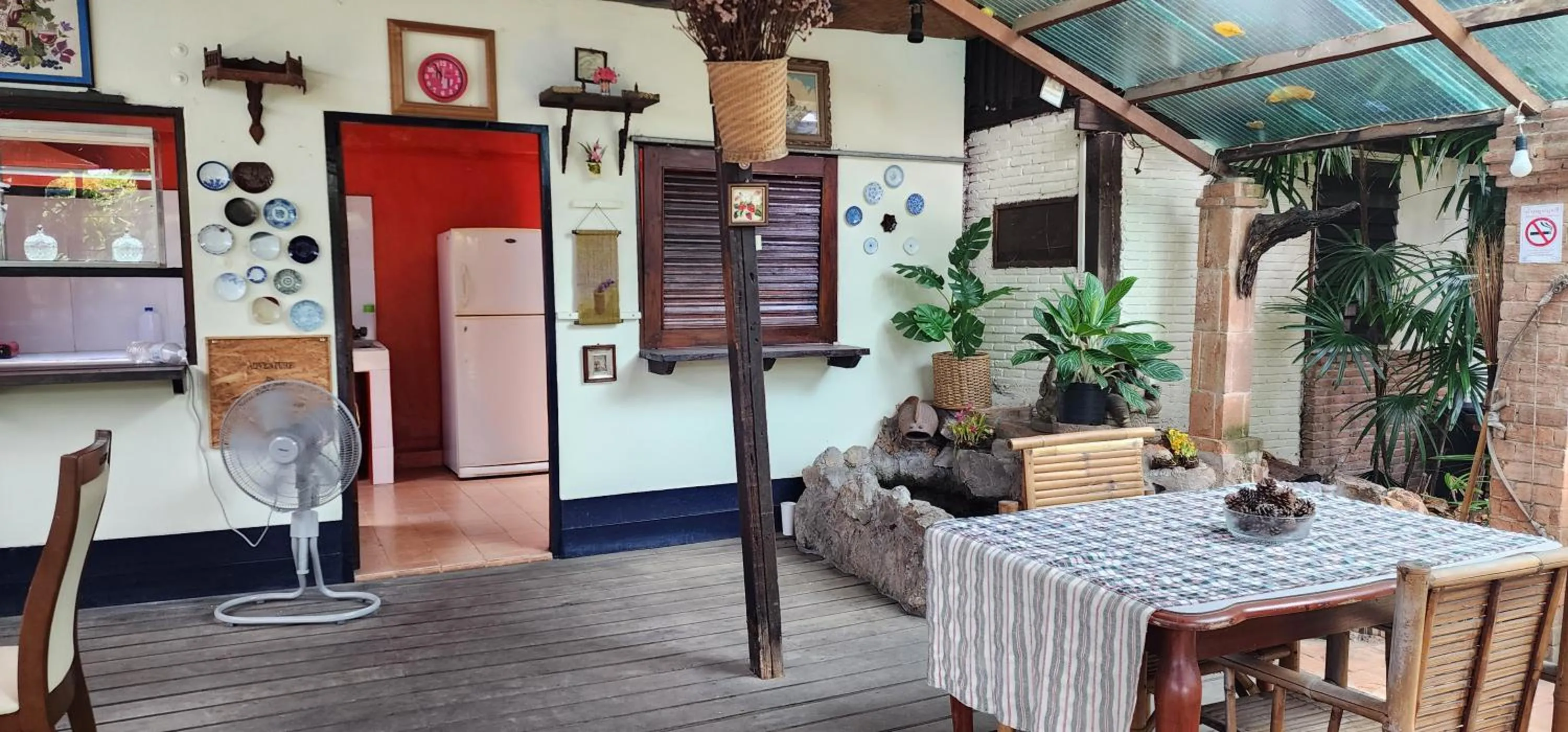 Restaurant/places to eat in Cozy Nest CNX