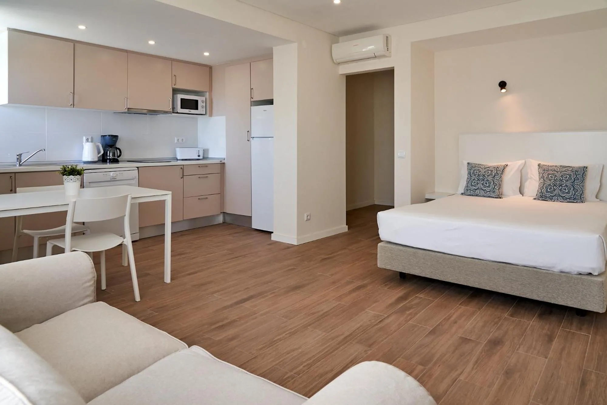 LEGACY SUITES & APARTMENTS ALBUFEIRA AL - No Groups