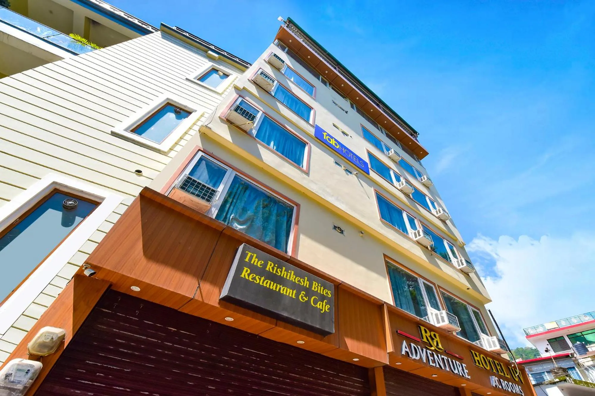 Property building in FabHotel UV