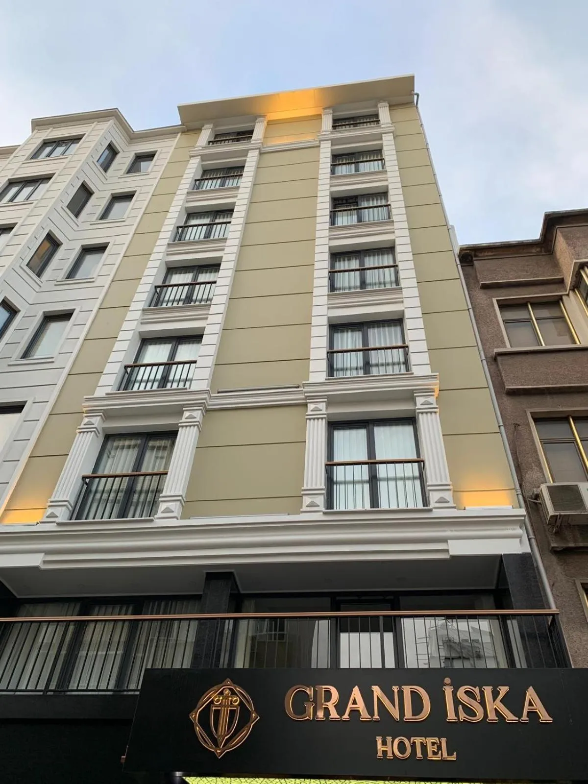 Property building in Grand İska Palace