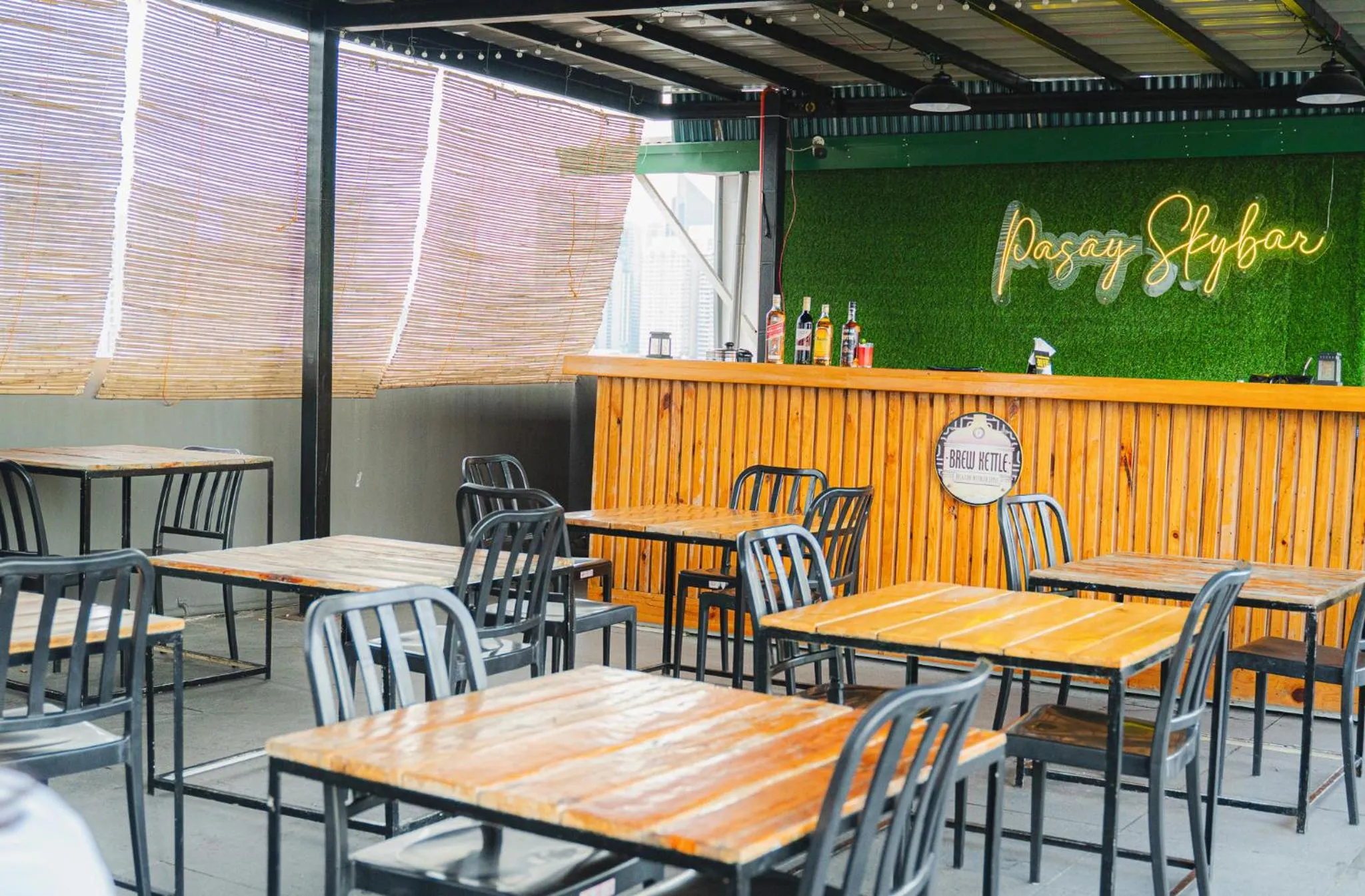 Restaurant/places to eat in Pasay Centrale Hotel