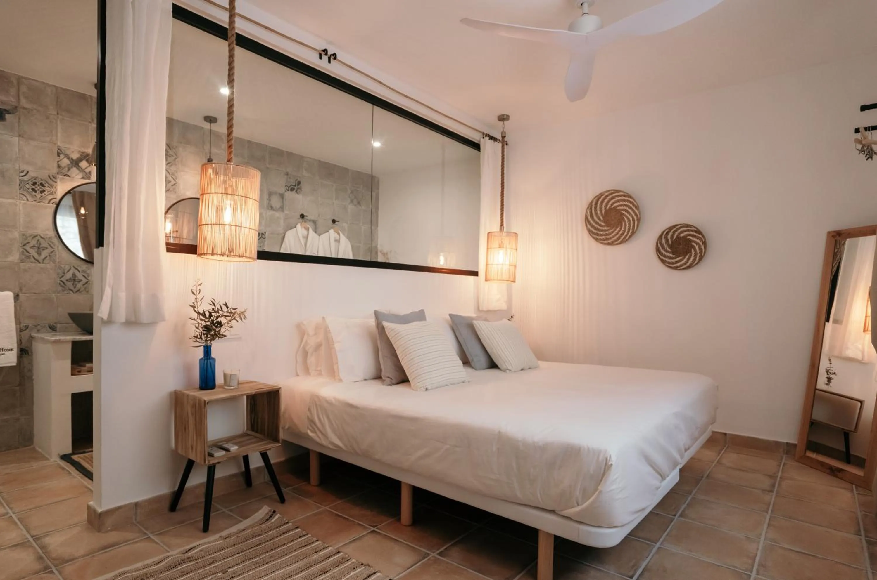 Bed in Hearts & Home