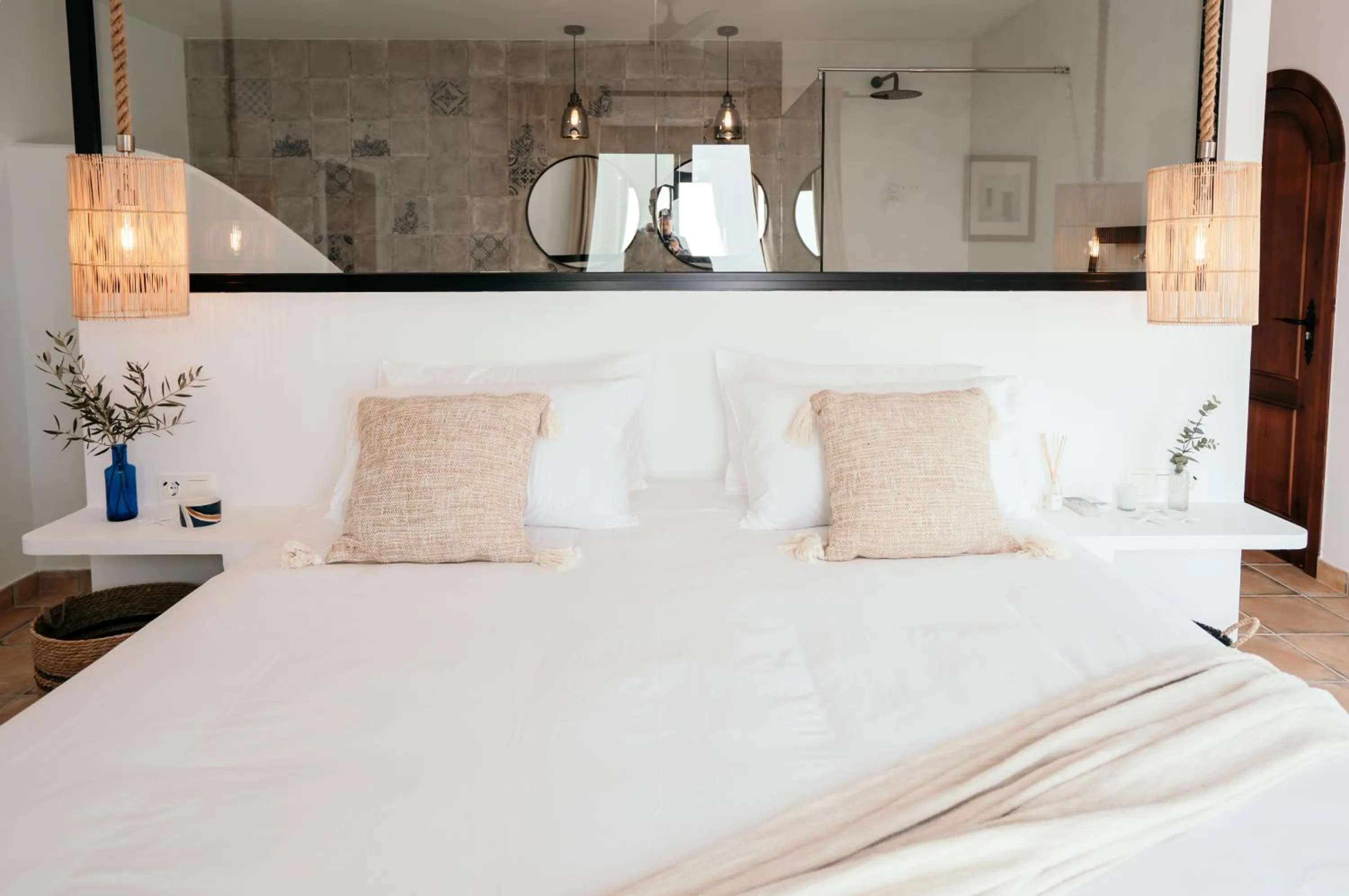 Bed in Hearts & Home