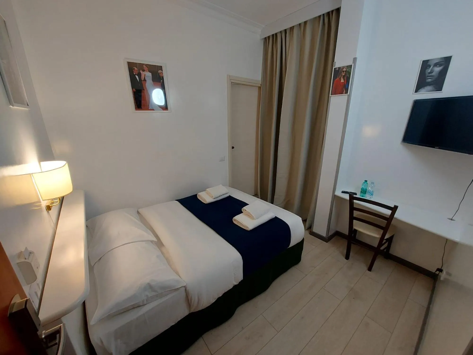 Bed in Hotel Positano 2