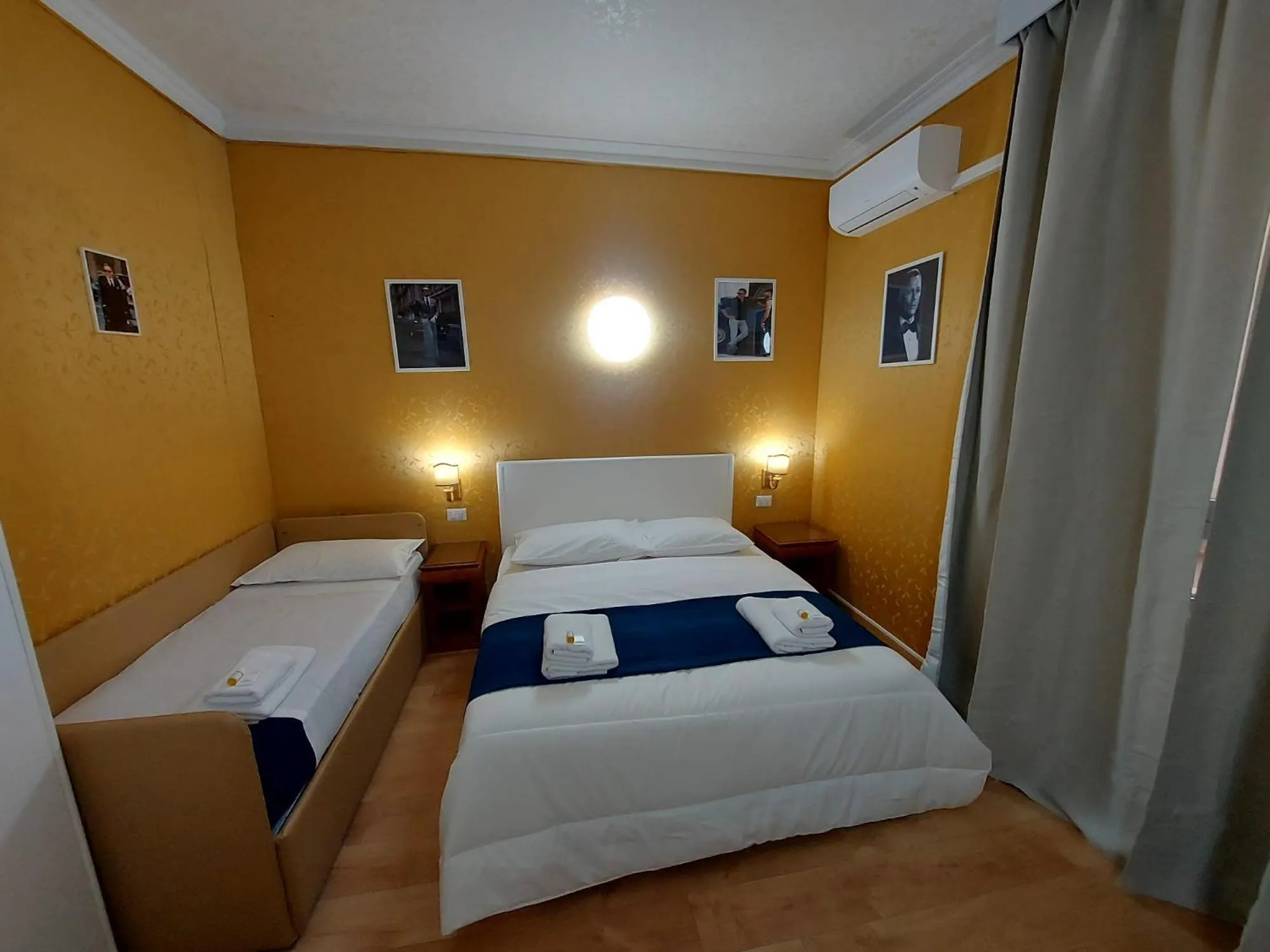 Bedroom, Bed in Hotel Positano 2